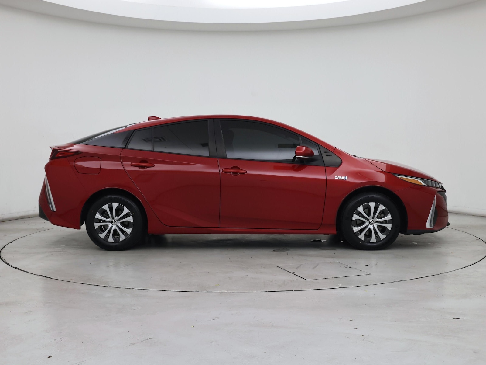 2021 Toyota Prius Prime LE - Photo 8