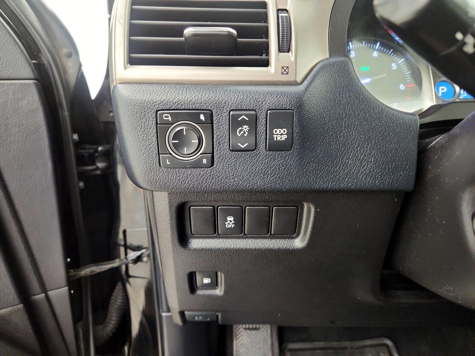2016 Lexus GX Base - Photo 14