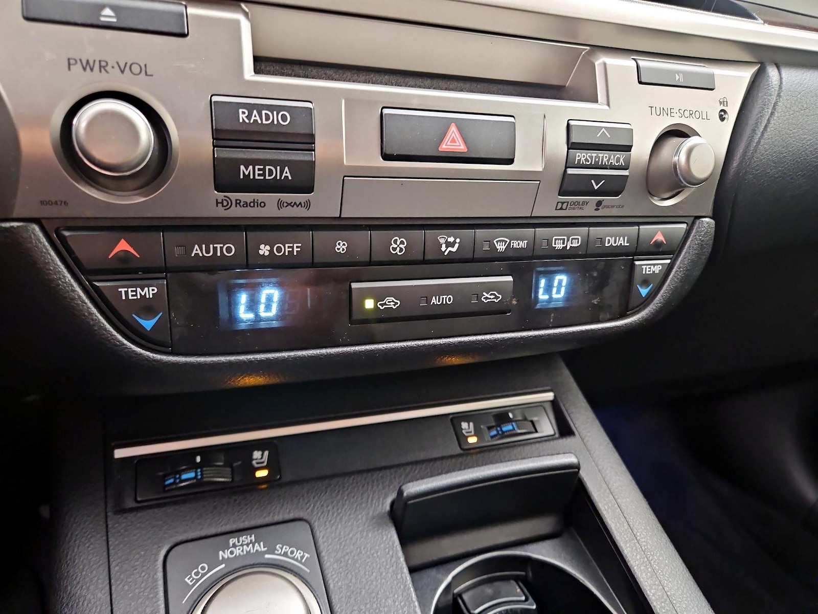 2015 Lexus ES 350 - Photo 18