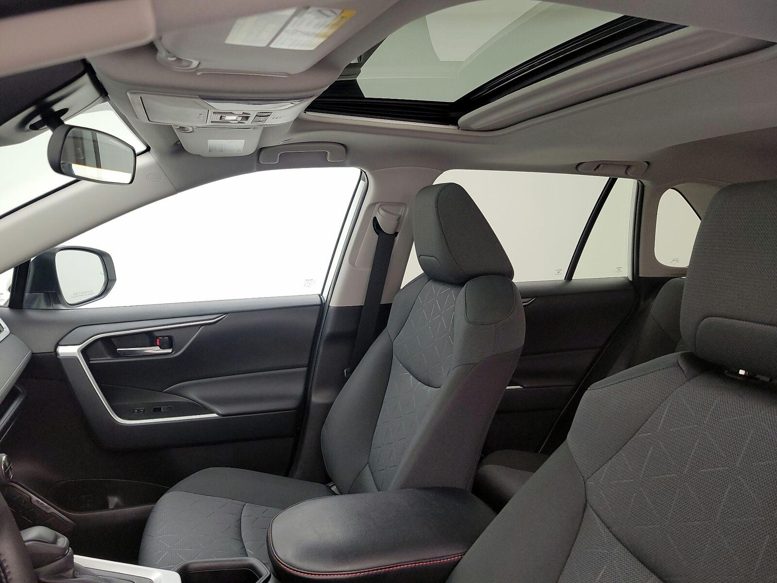 Sunroof(s) & Overhead Airbags