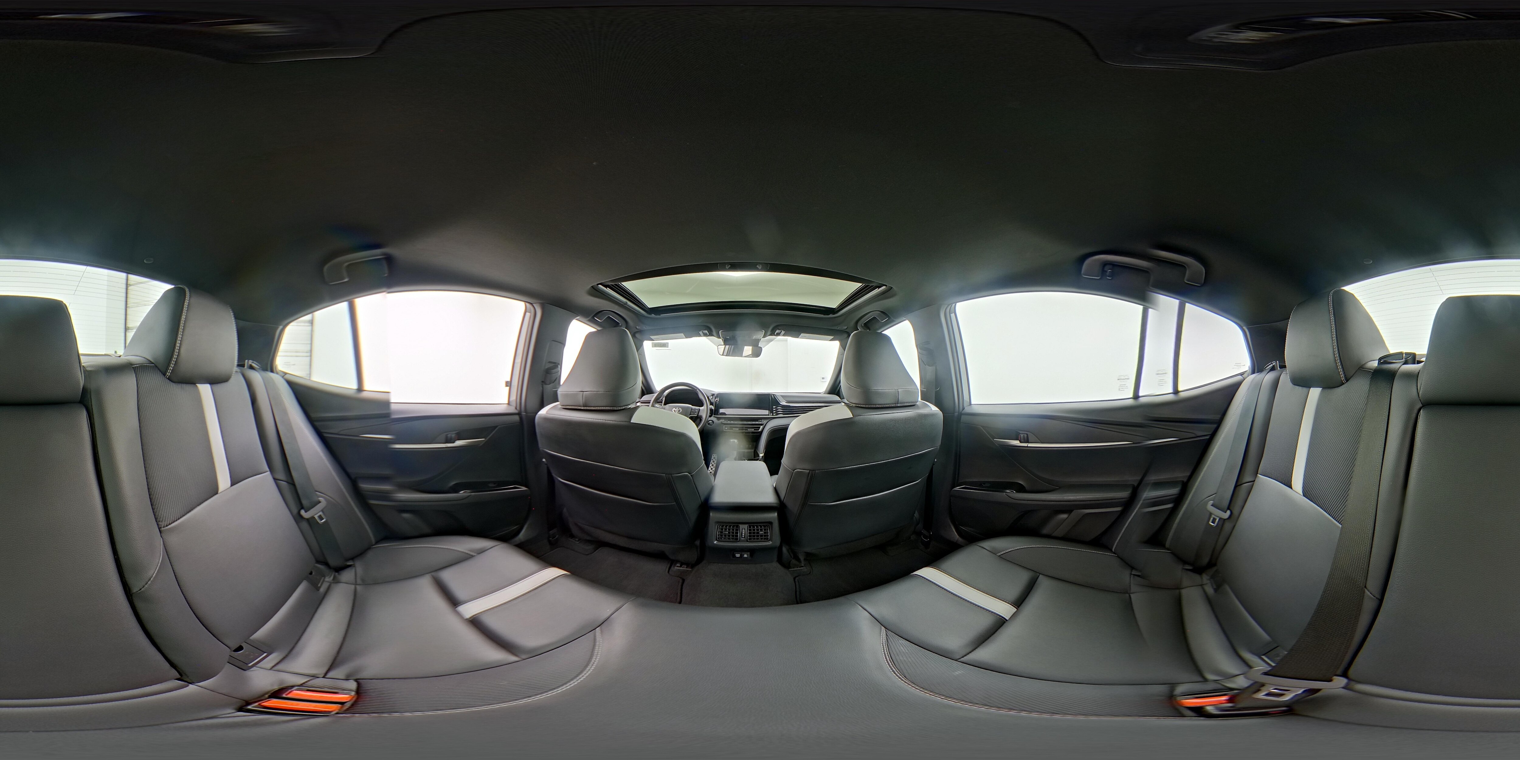 2025 Toyota Camry SE - Photo 24