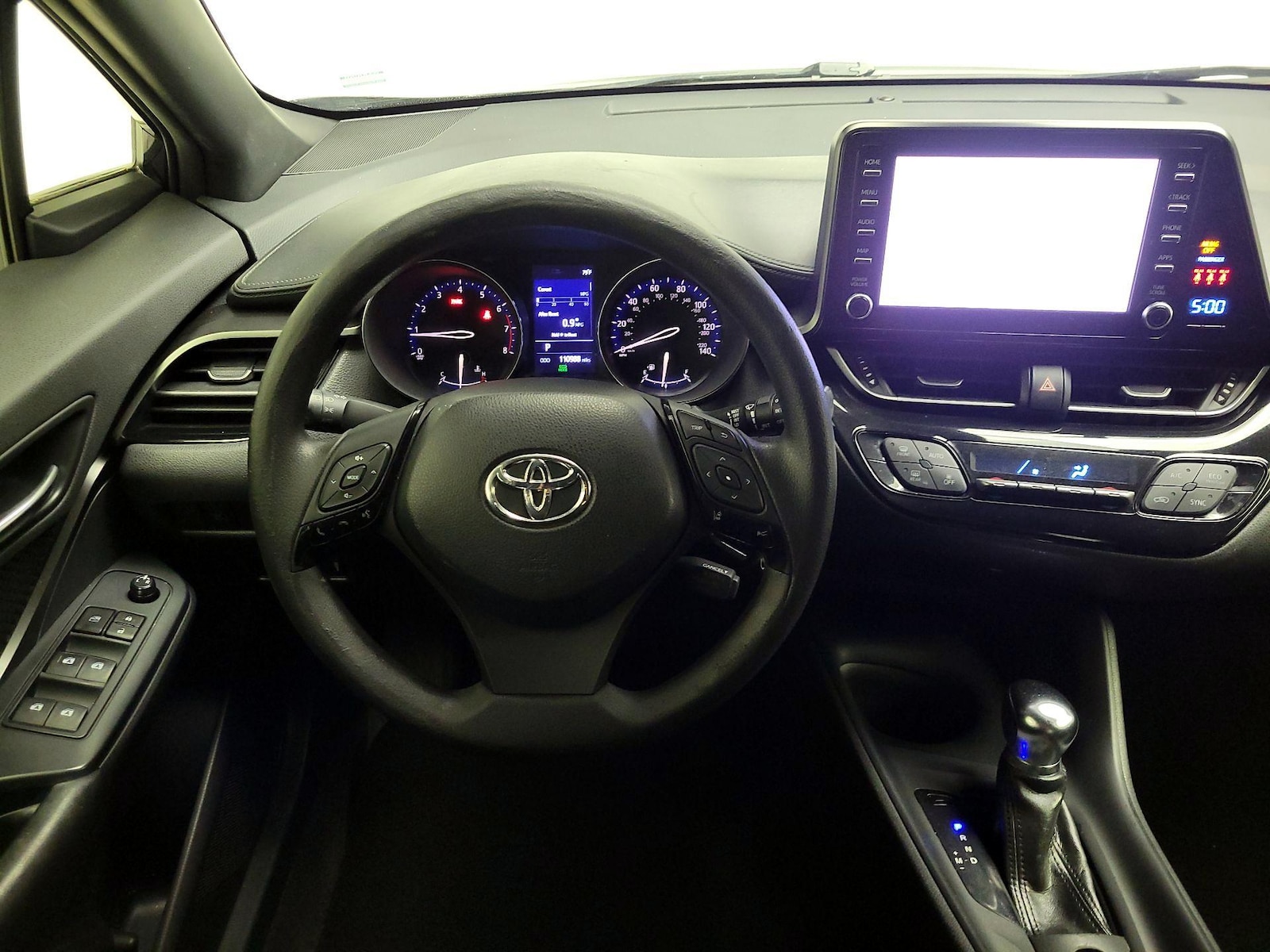 2019 Toyota C-HR LE - Photo 11