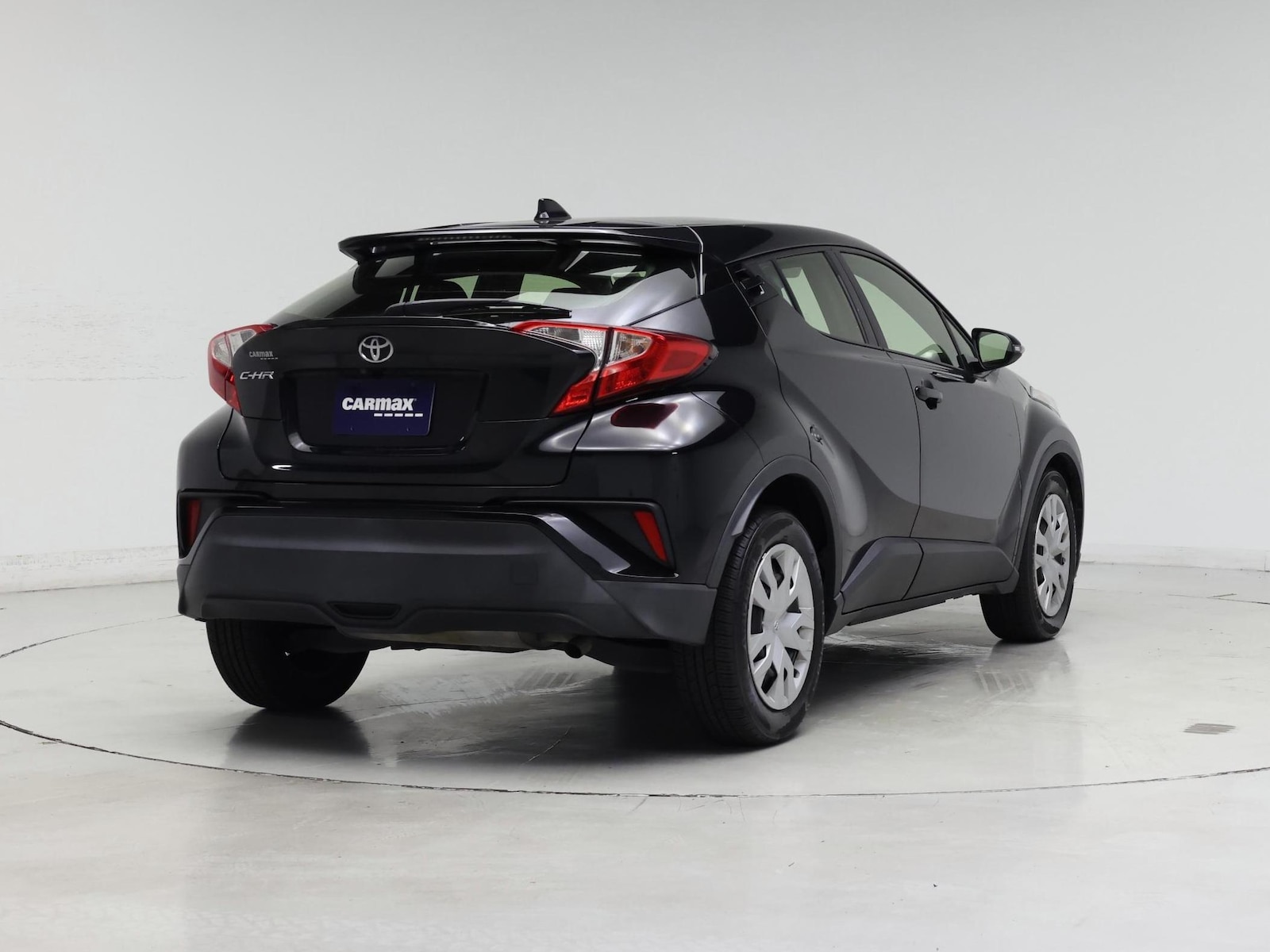 2019 Toyota C-HR LE - Photo 9