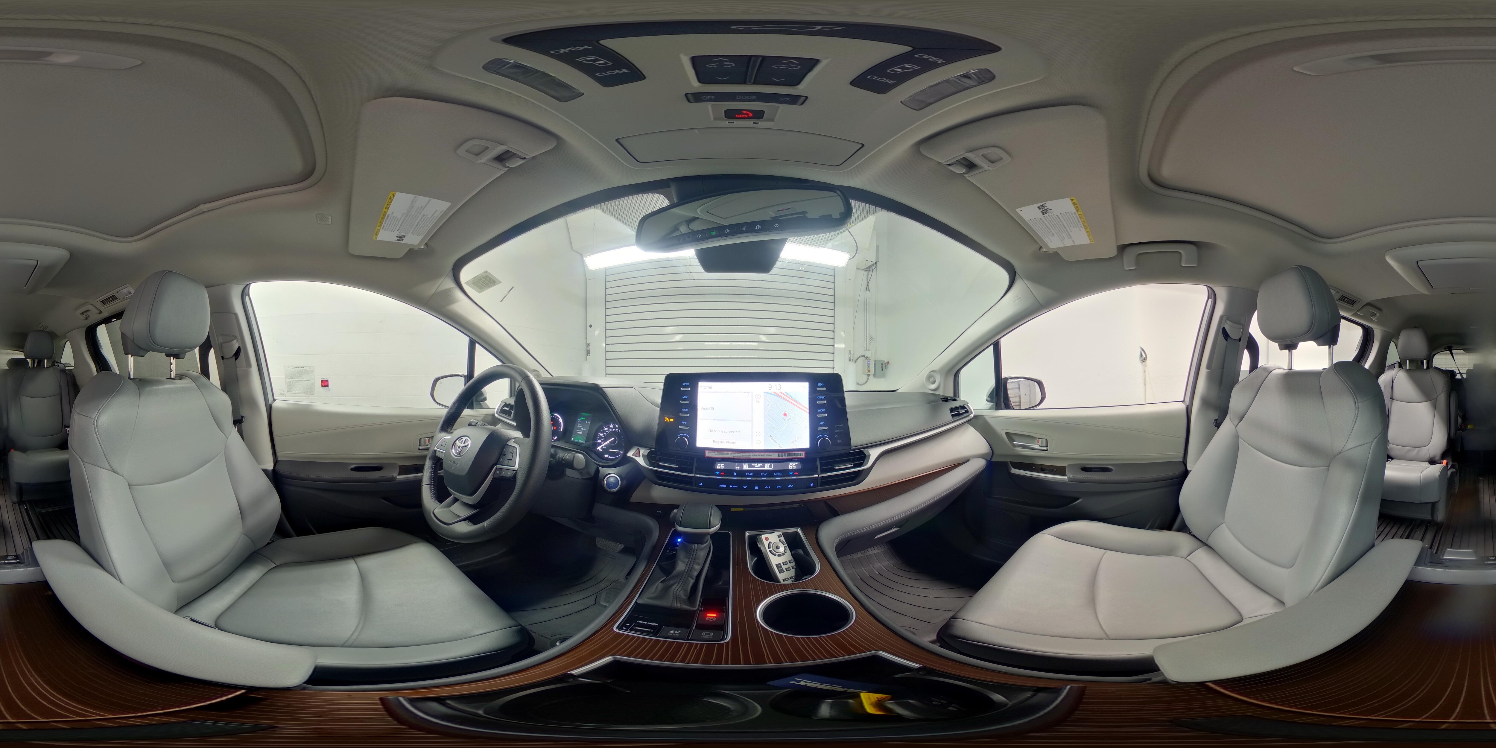 2024 Toyota Sienna XLE - Photo 22
