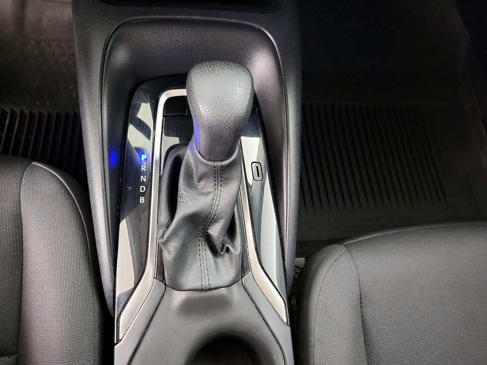 2024 Toyota Corolla LE - Photo 9