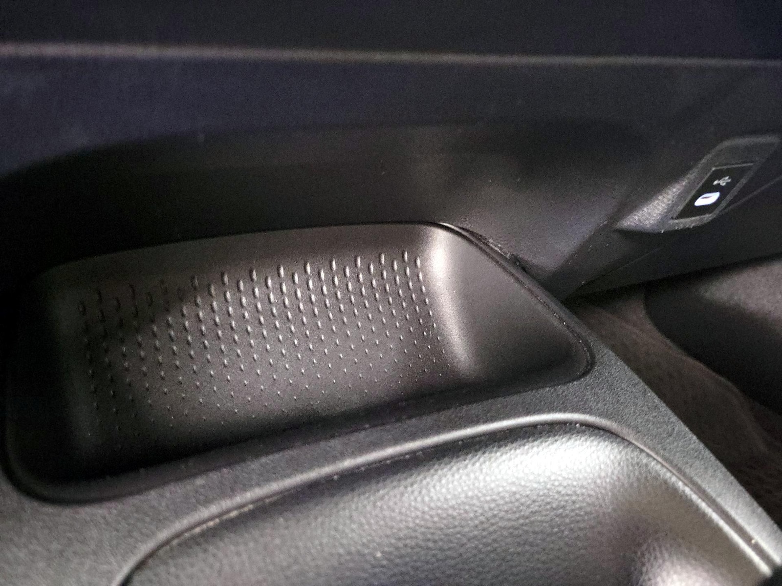 2024 Toyota Corolla LE - Photo 10