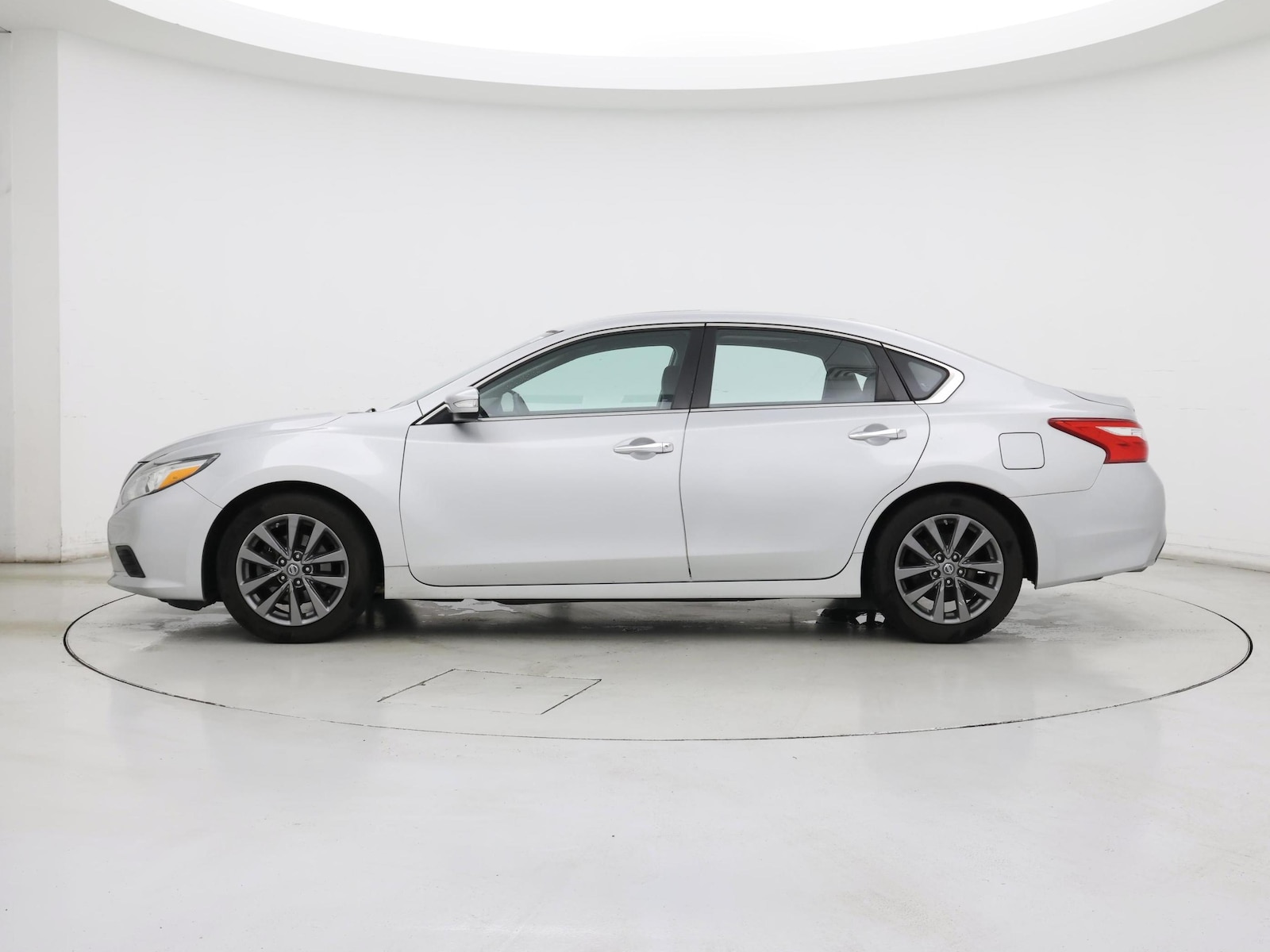 2017 Nissan Altima SL - Photo 4