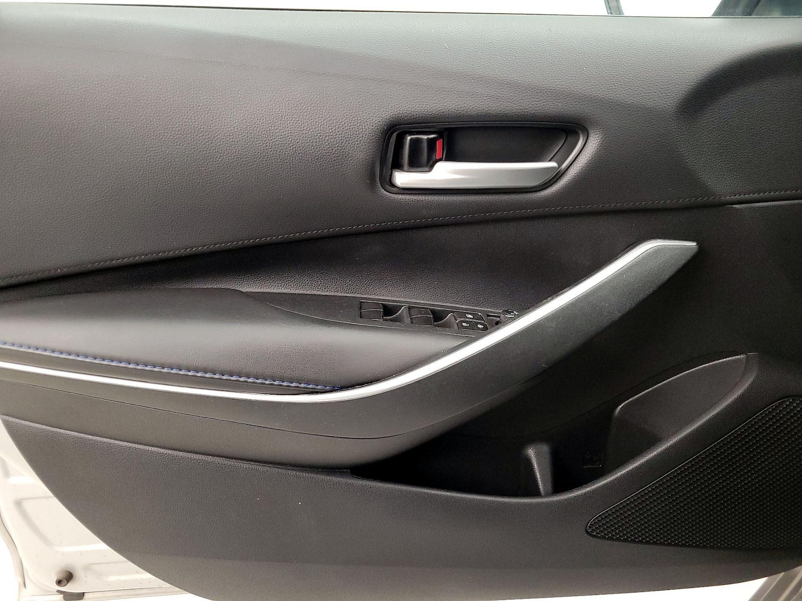2020 Toyota Corolla SE - Photo 13