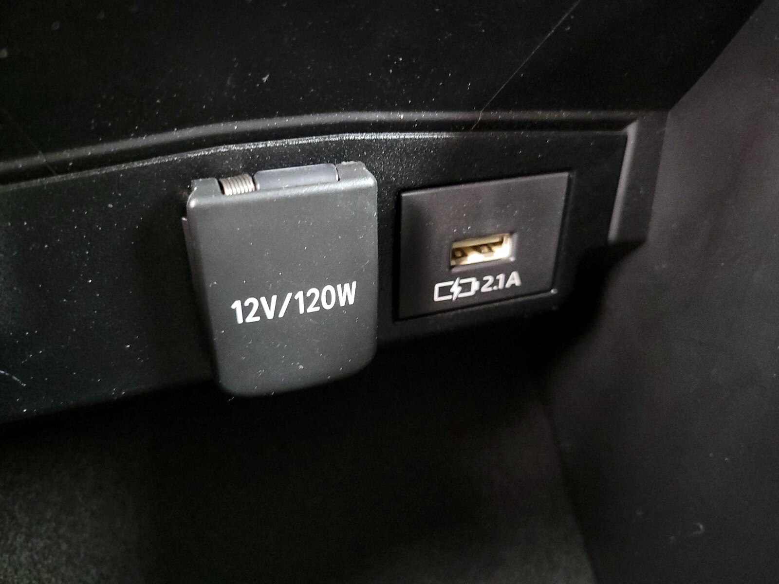 2020 Toyota Corolla SE - Photo 20