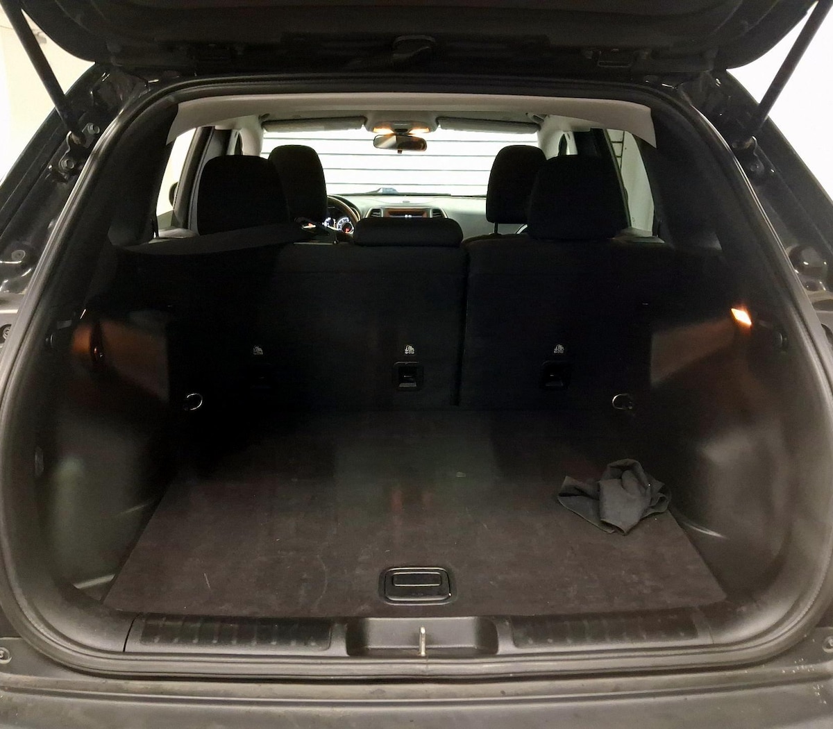 Trunk/Cargo (Seats Up)