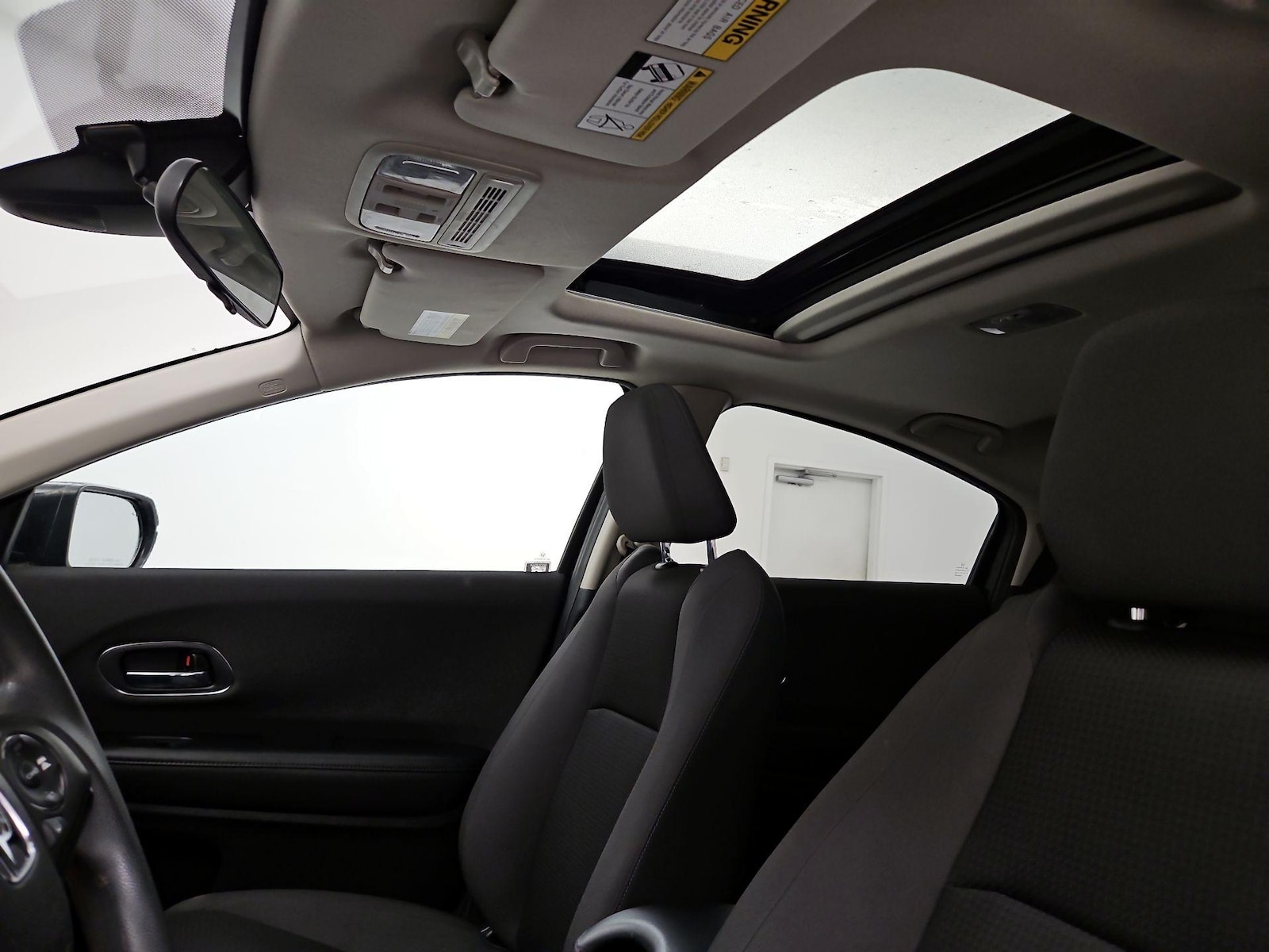 Sunroof(s) & Overhead Airbags