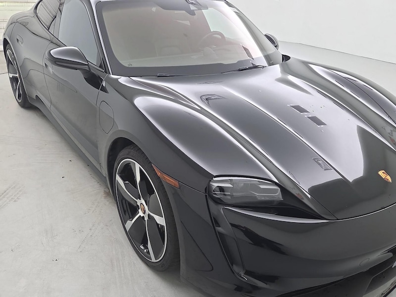 2022 Porsche Taycan Electric