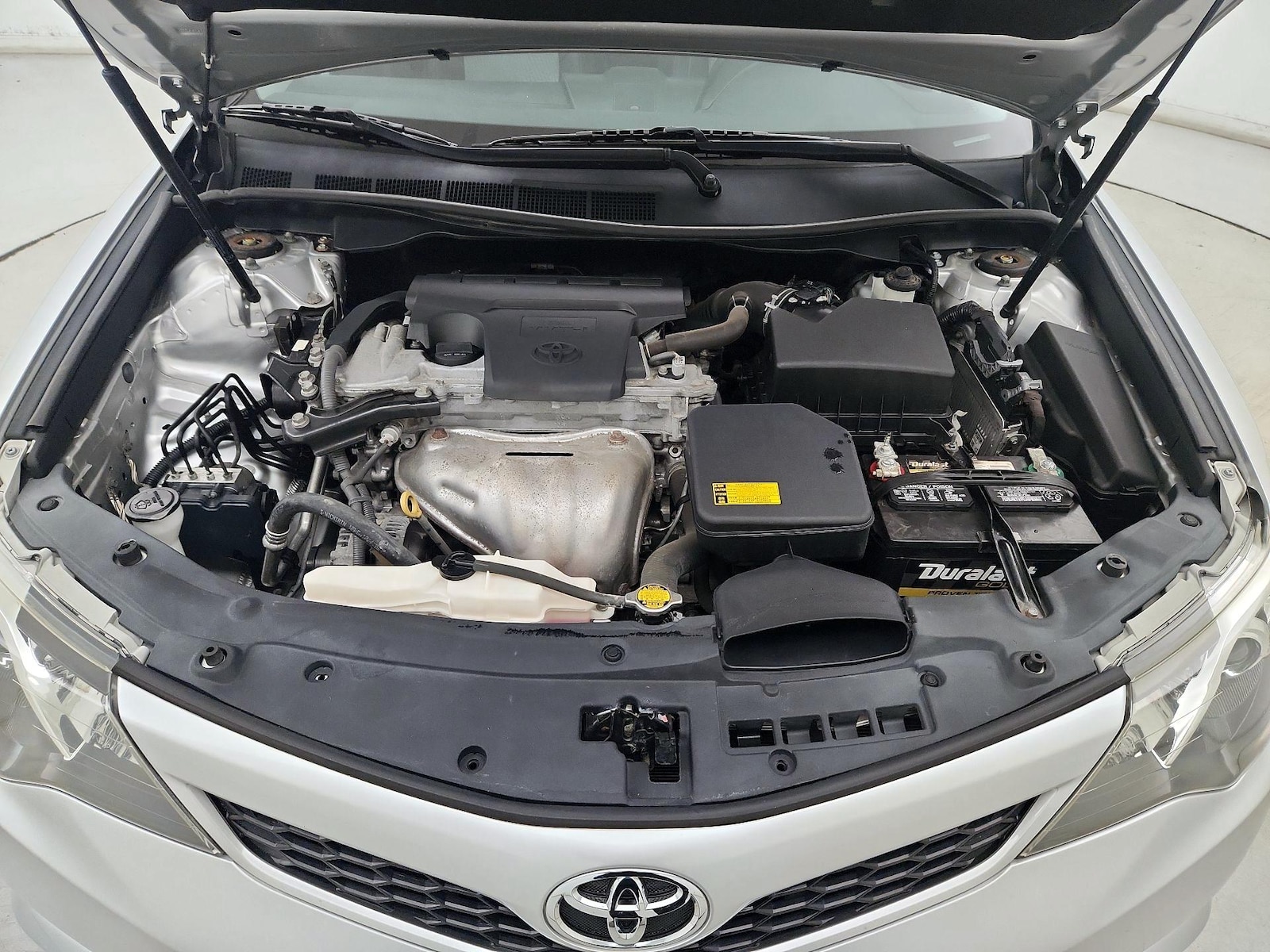 2014 Toyota Camry SE - Photo 20