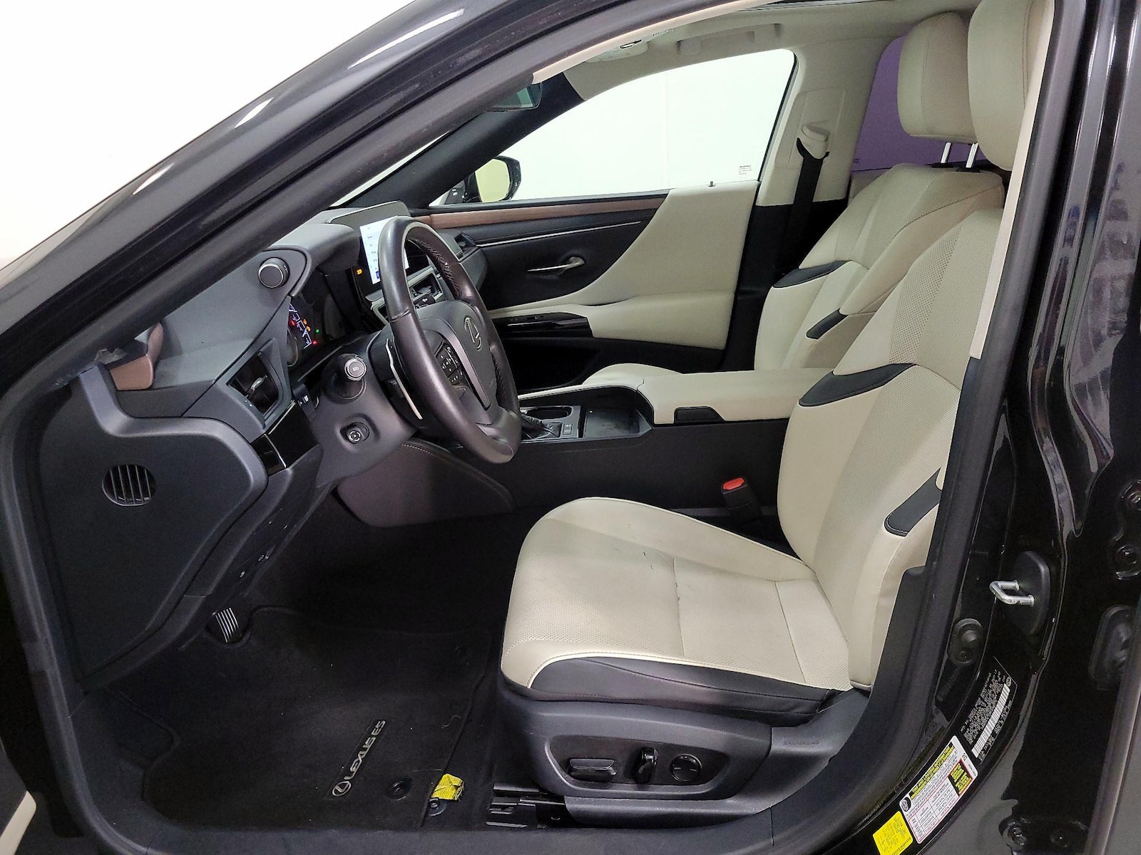 2024 Lexus ES Hybrid 300h - Photo 12