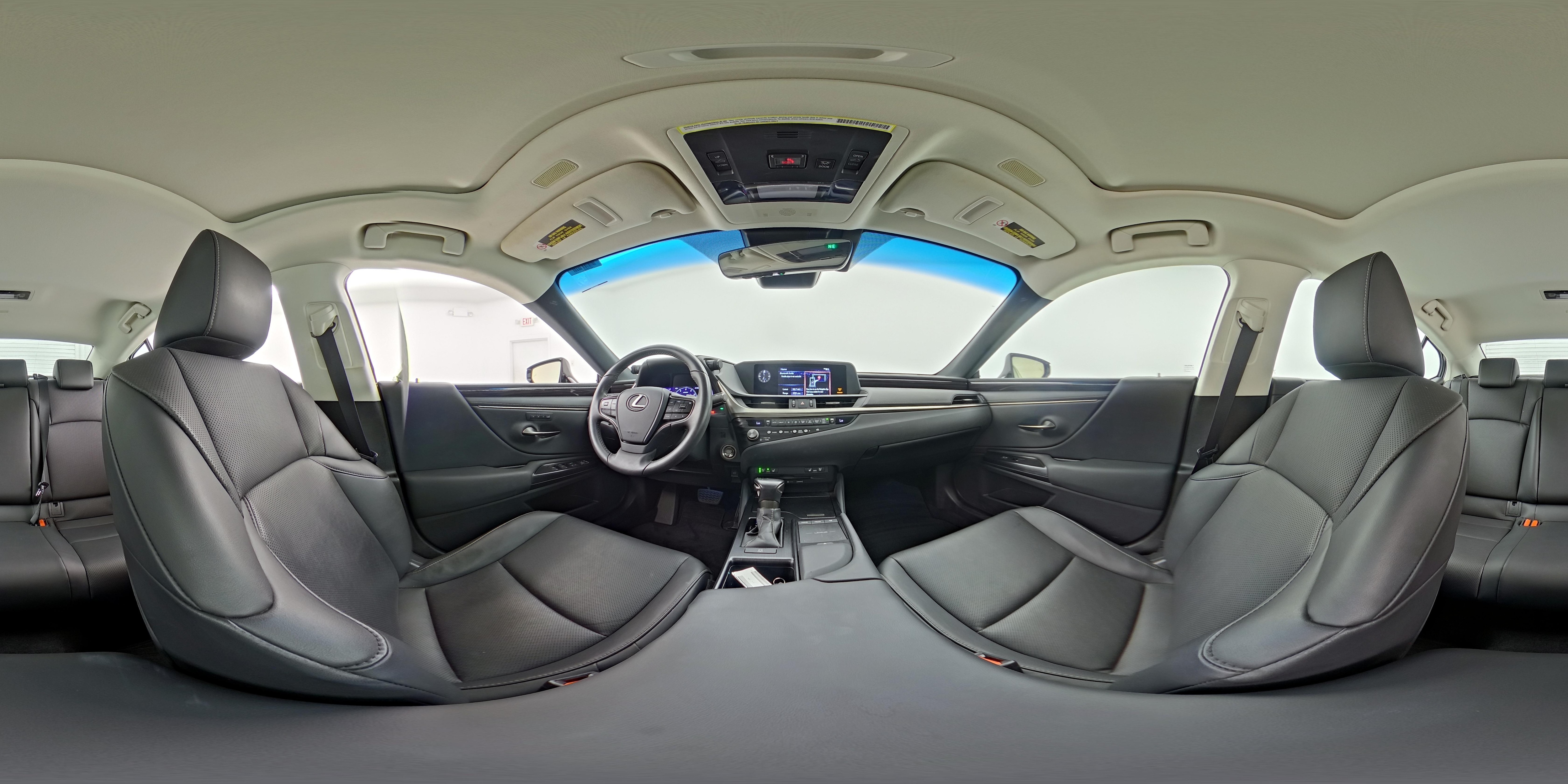 2021 Lexus ES 350 - Photo 23