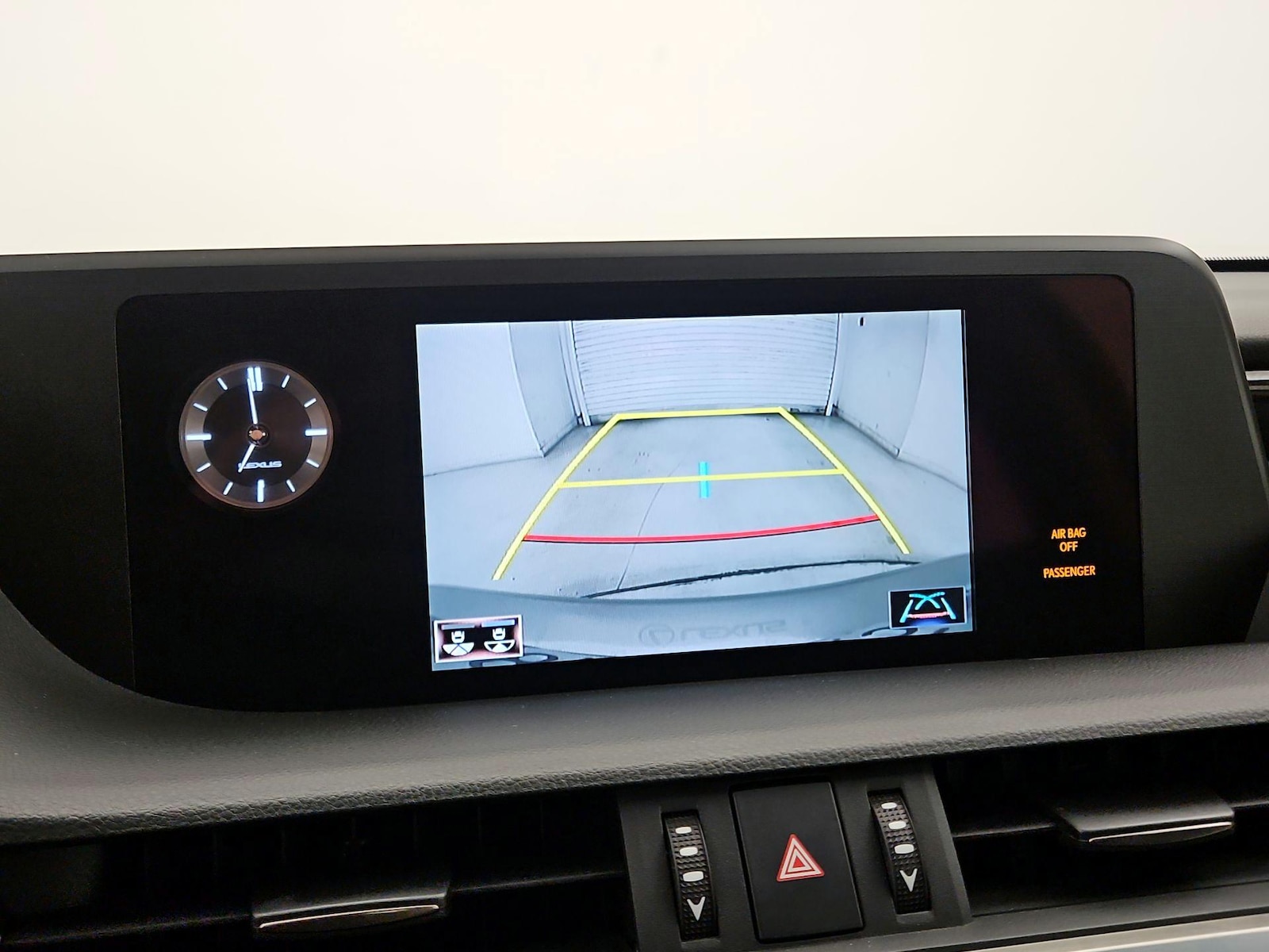 2021 Lexus ES 350 - Photo 14
