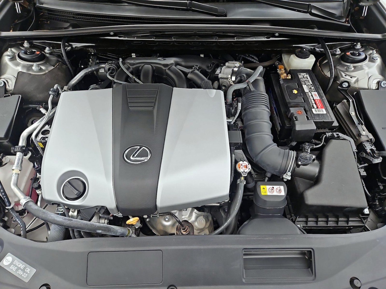 2021 Lexus ES 350 - Photo 21