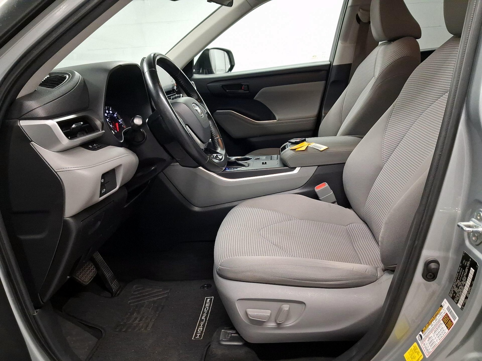 Power Seat(s) & Side Airbags
