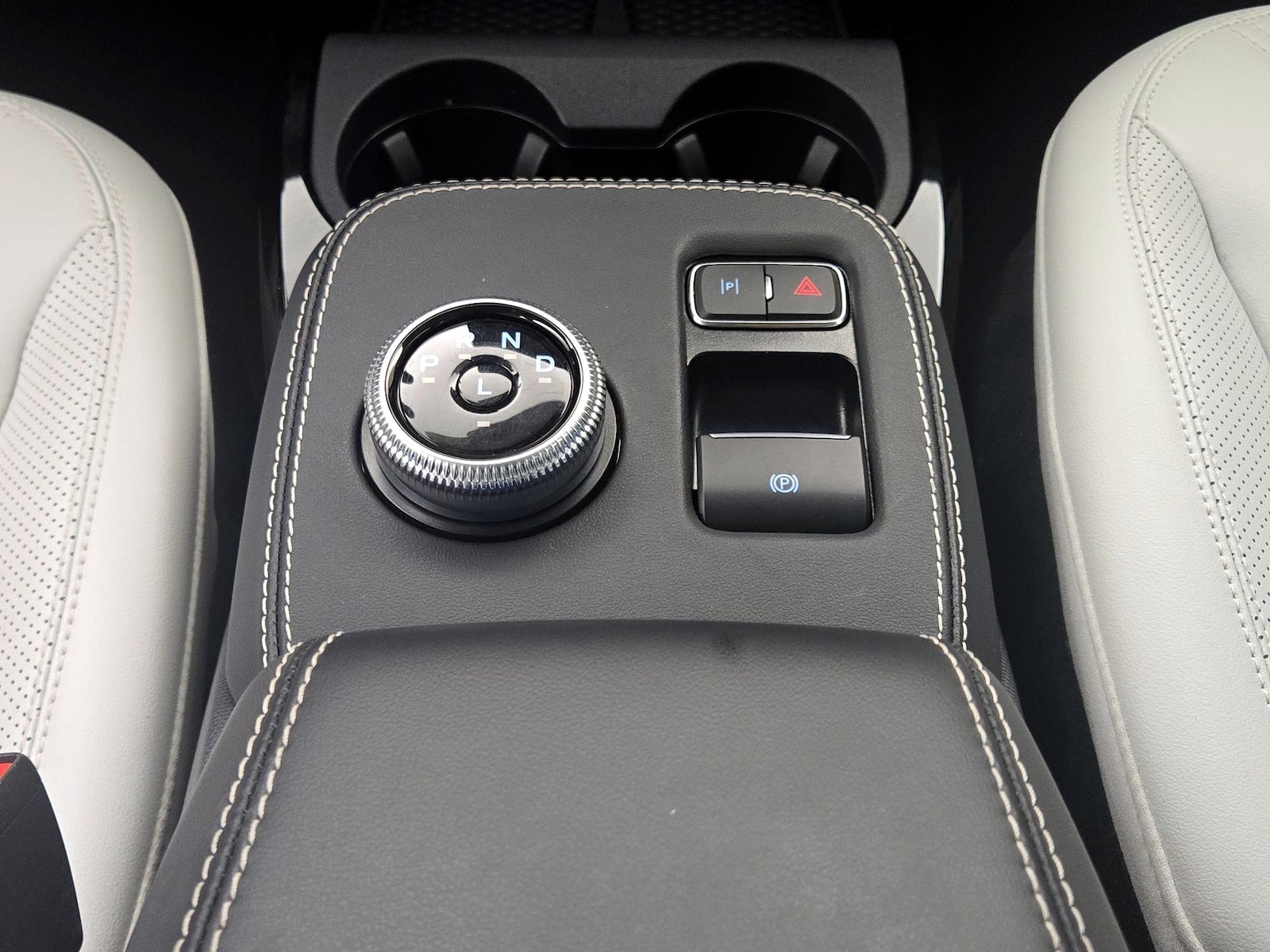 2023 Ford Mustang Mach-E Premium AWD - Photo 19