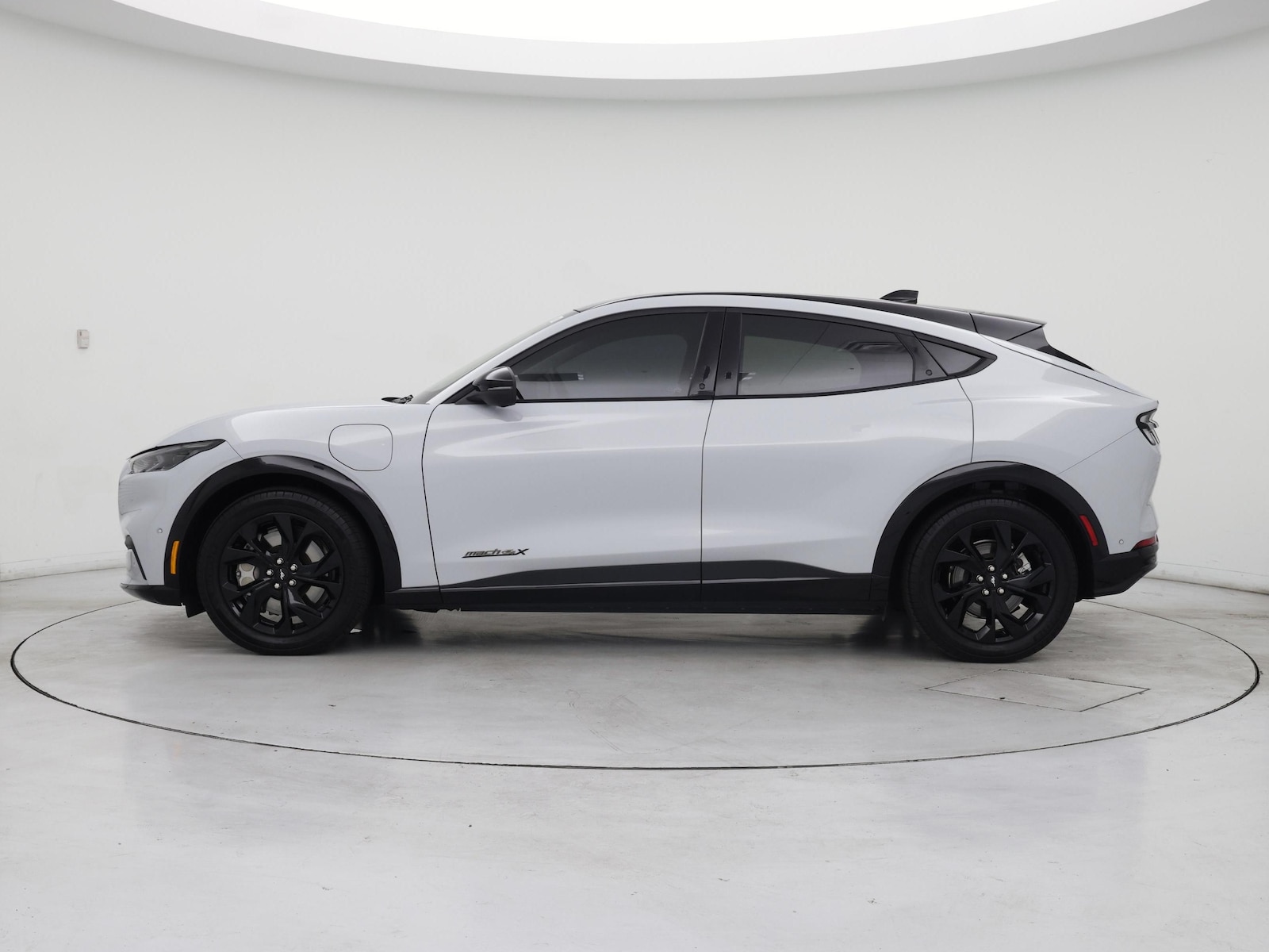 2023 Ford Mustang Mach-E Premium AWD - Photo 4