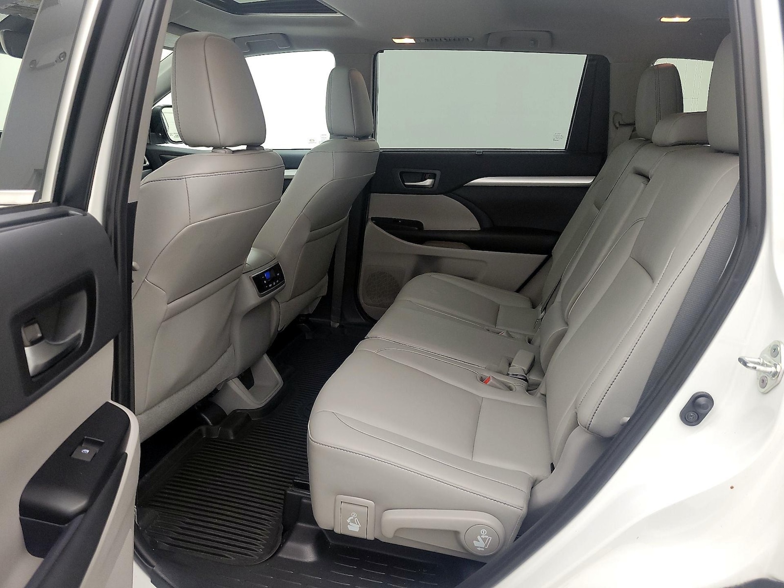 Rear Air Conditioning