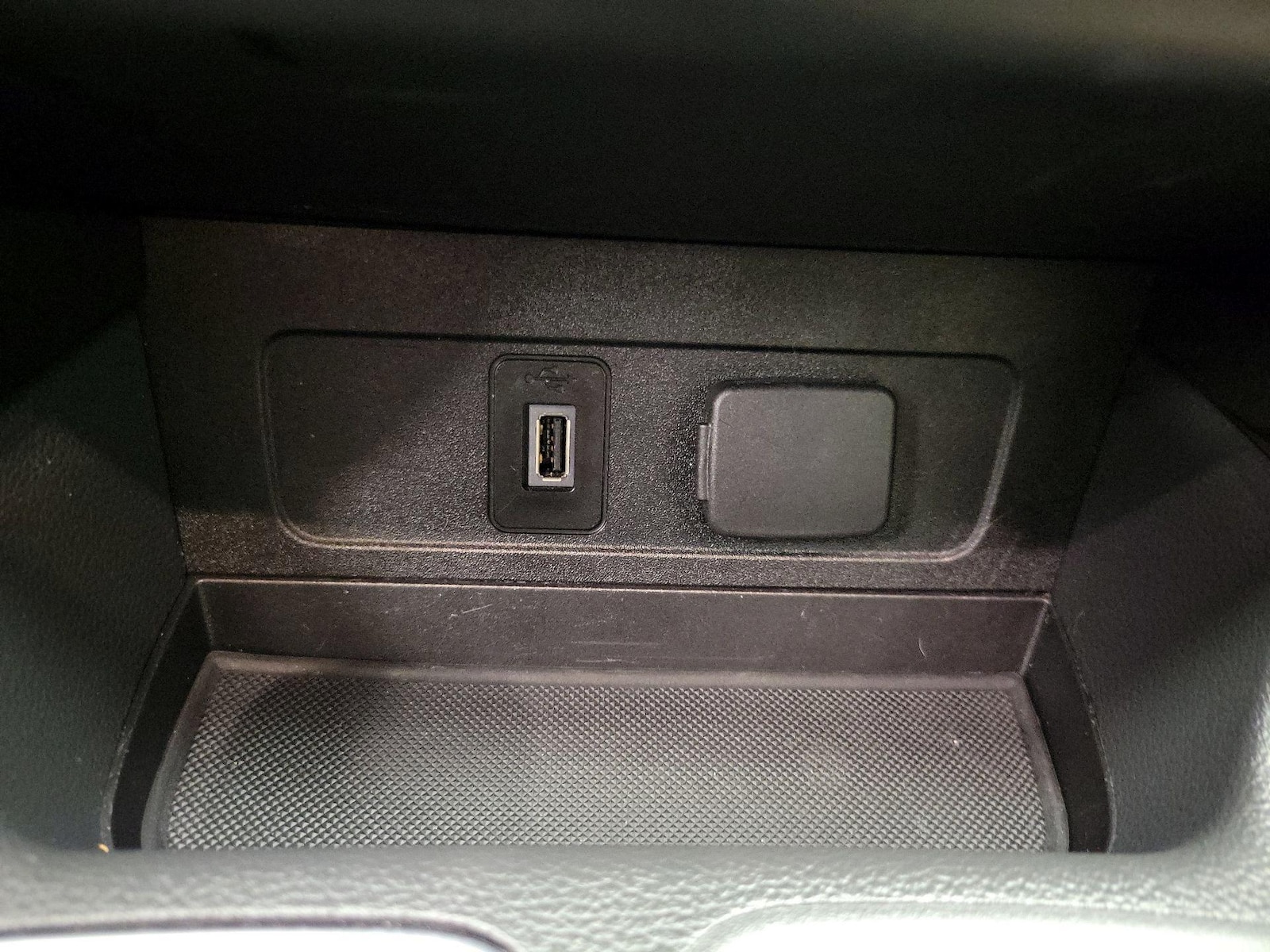 2017 Ford Escape Titanium - Photo 20