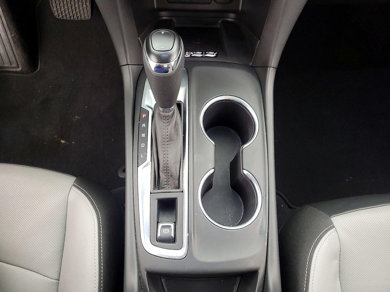 2020 Chevrolet Equinox Premier - Photo 18