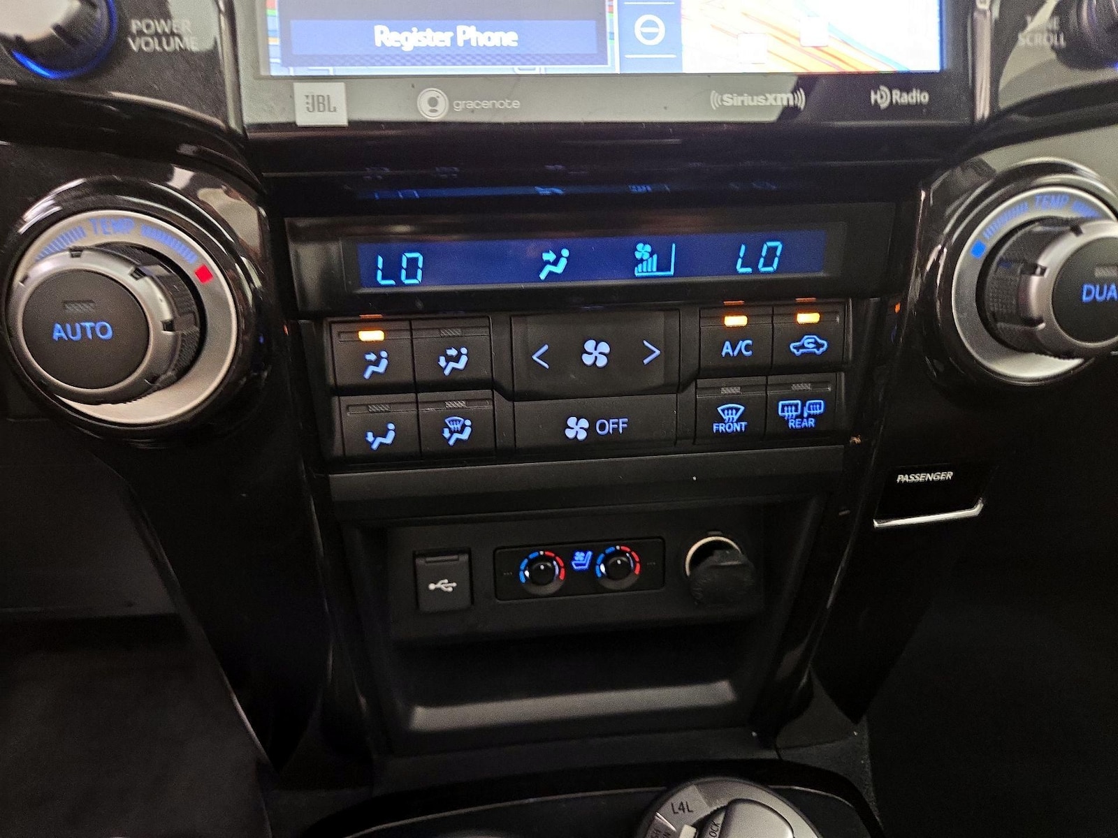 2021 Toyota 4Runner Night Shade - Photo 18
