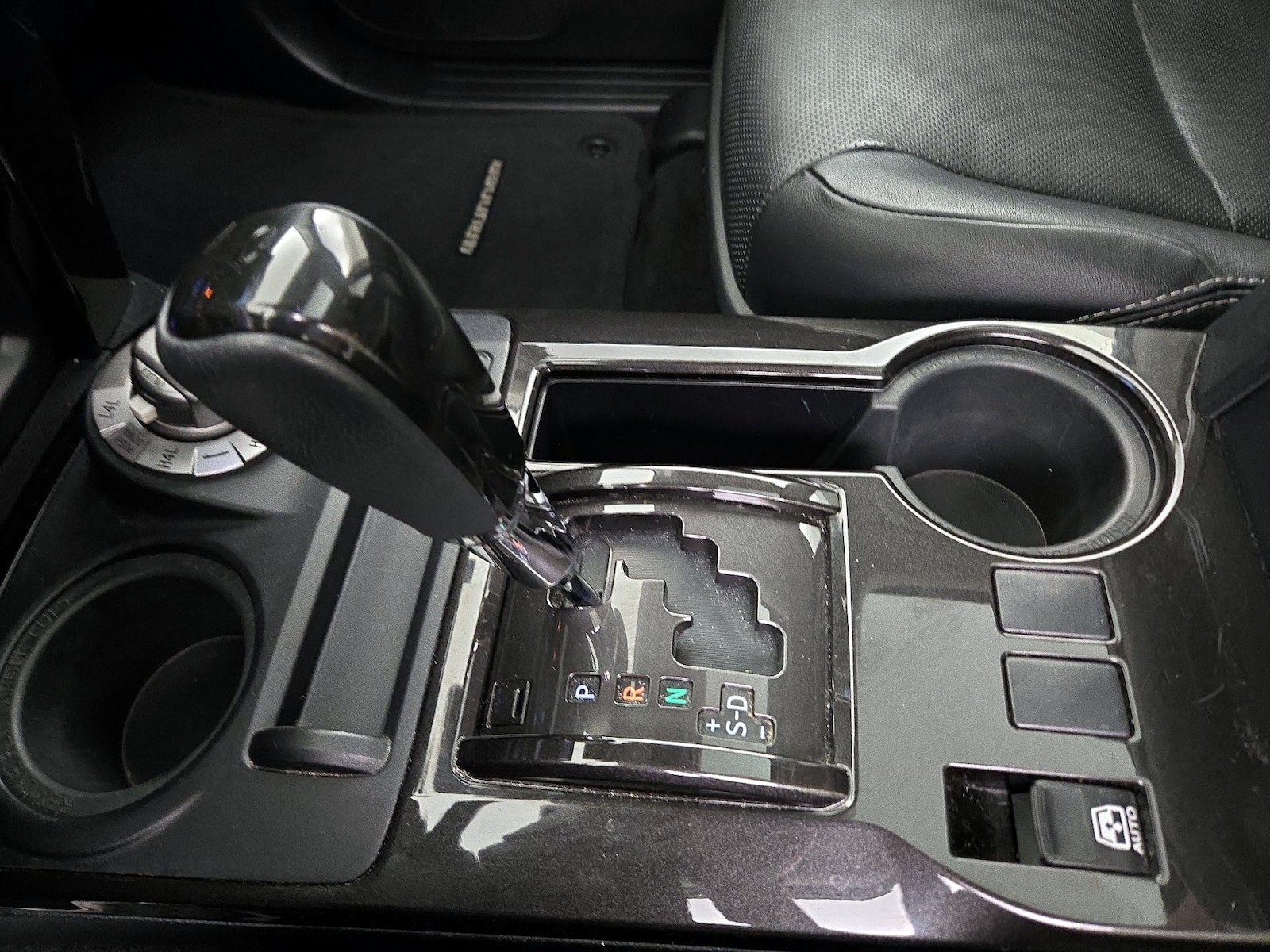 2021 Toyota 4Runner Night Shade - Photo 19