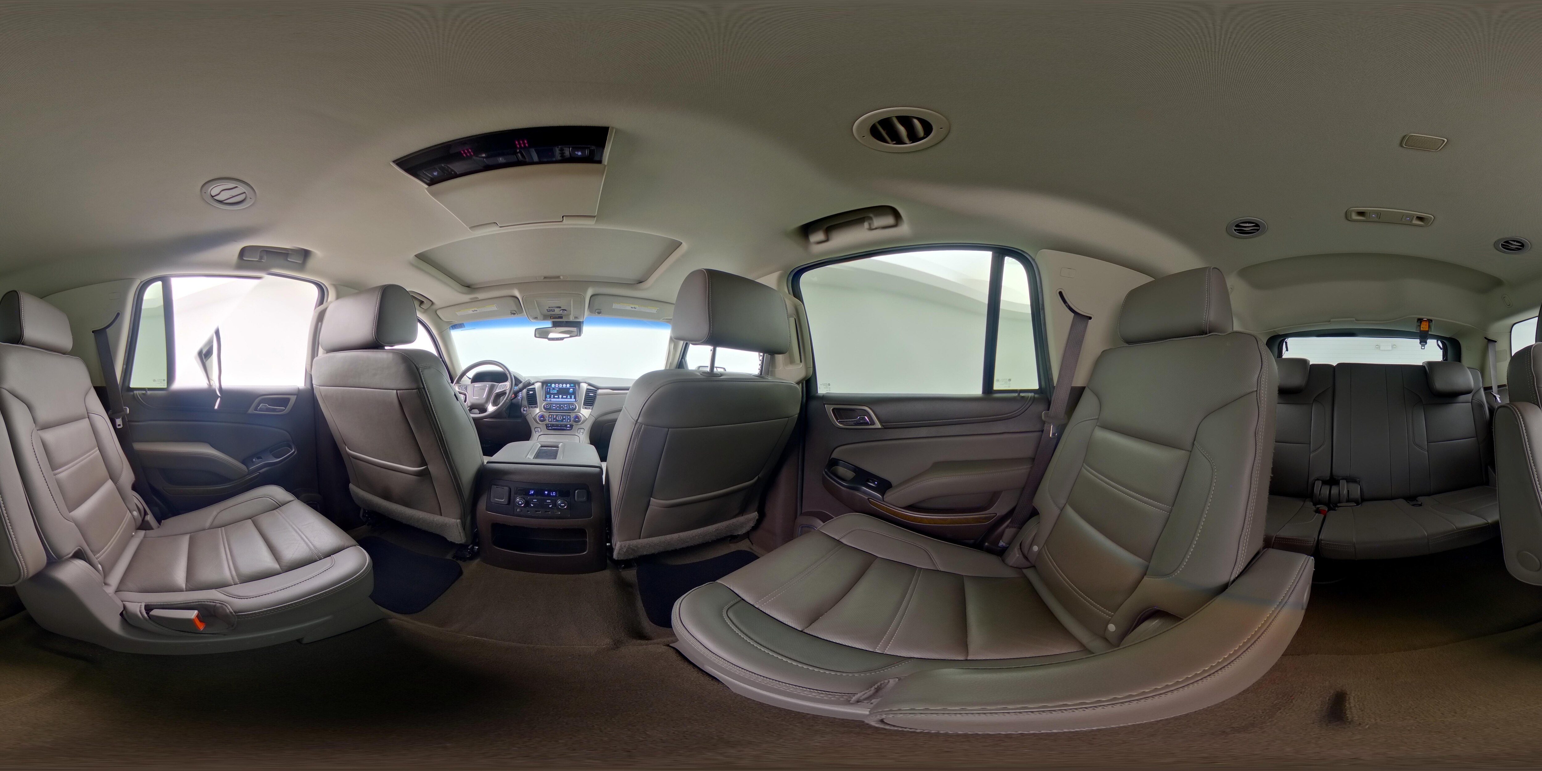 2018 GMC Yukon Denali - Photo 28