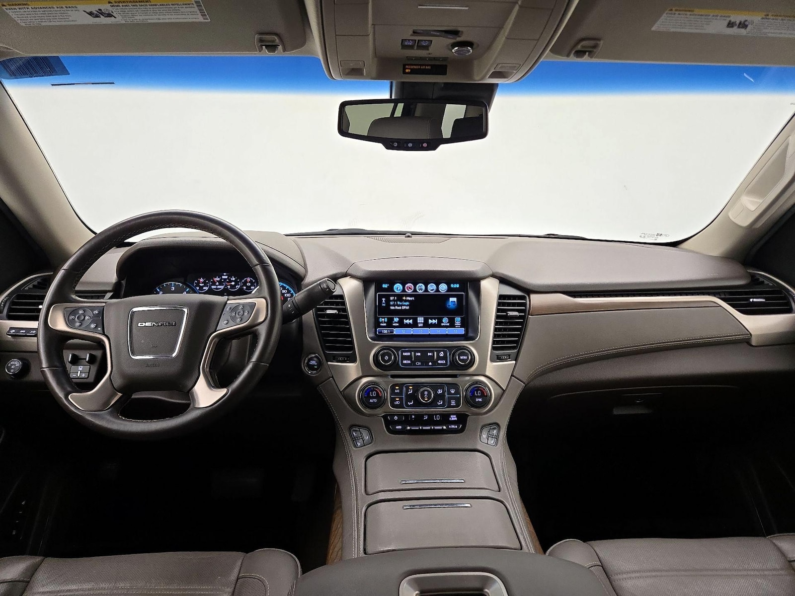 2018 GMC Yukon Denali - Photo 10