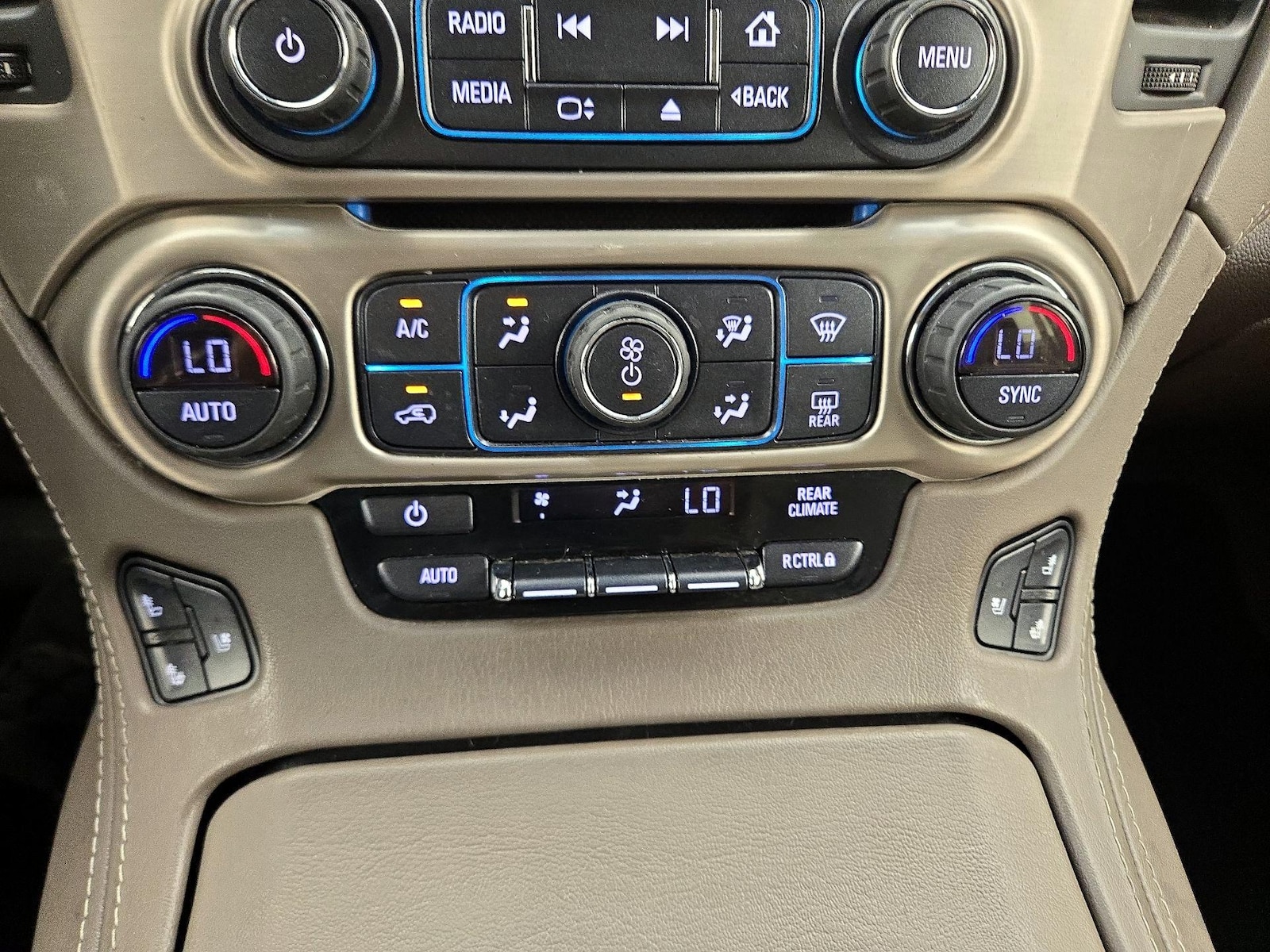2018 GMC Yukon Denali - Photo 17