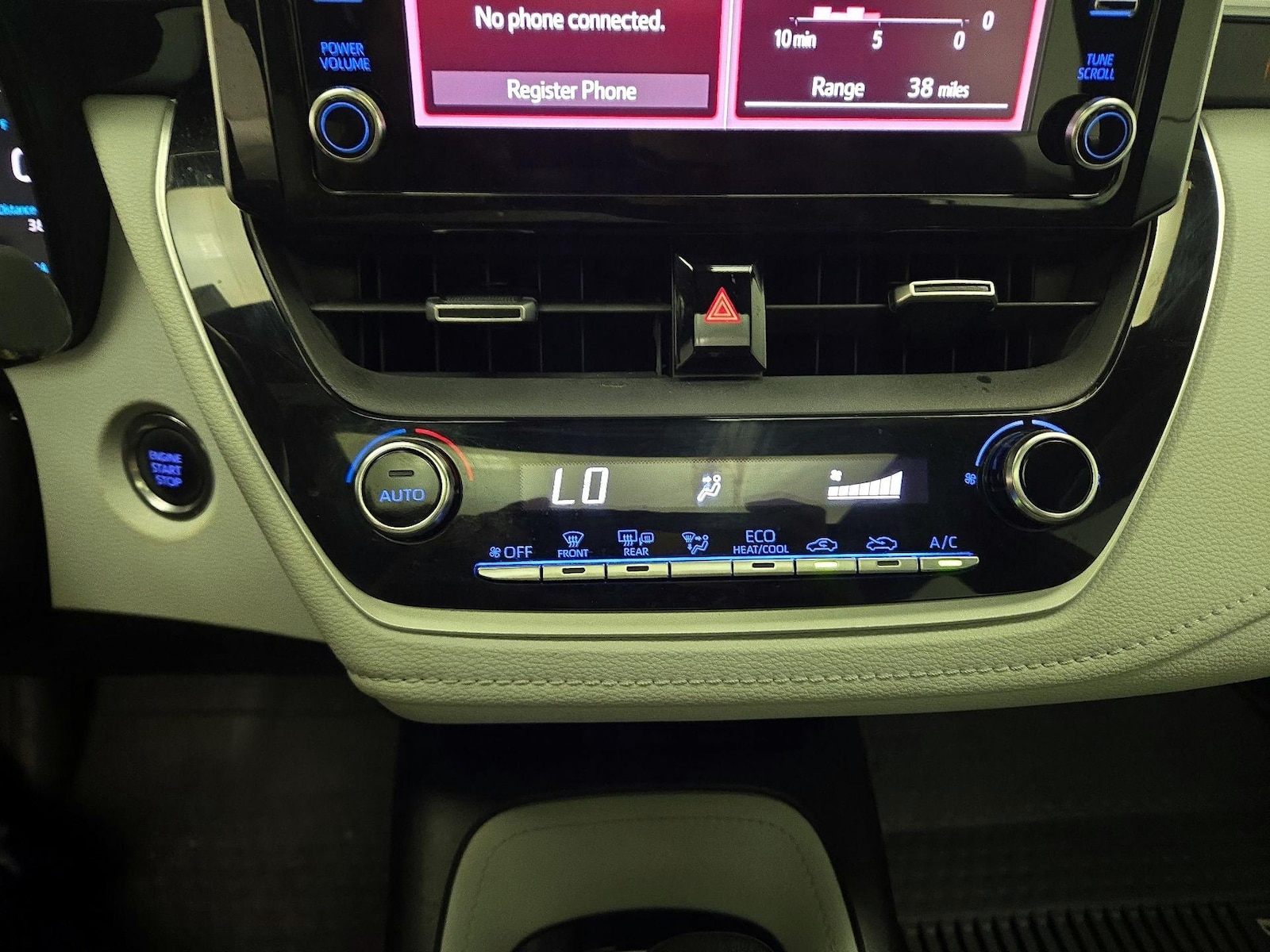 2020 Toyota Corolla SE - Photo 17