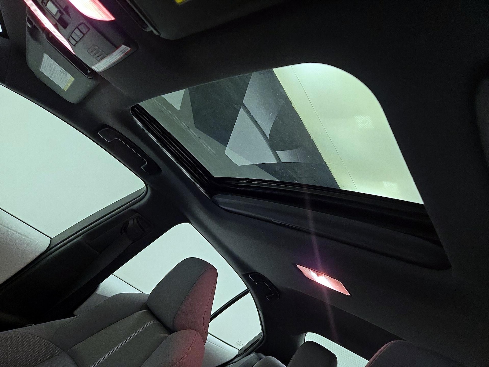 2020 Toyota Corolla SE - Photo 20
