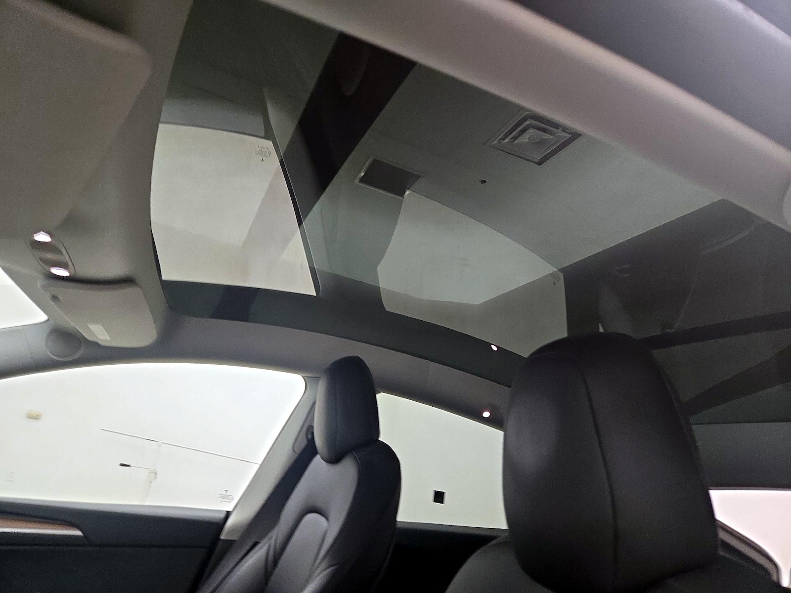 Skylight(s) & Overhead Airbags