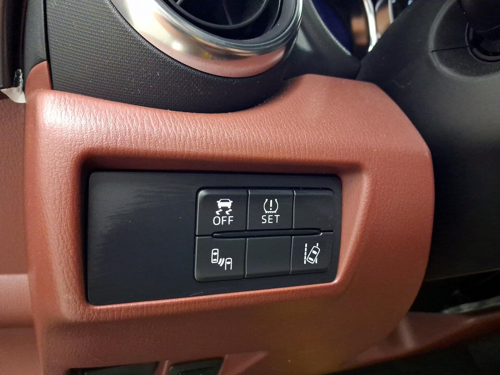 2017 Mazda MX-5 Miata RF Launch Edition - Photo 14