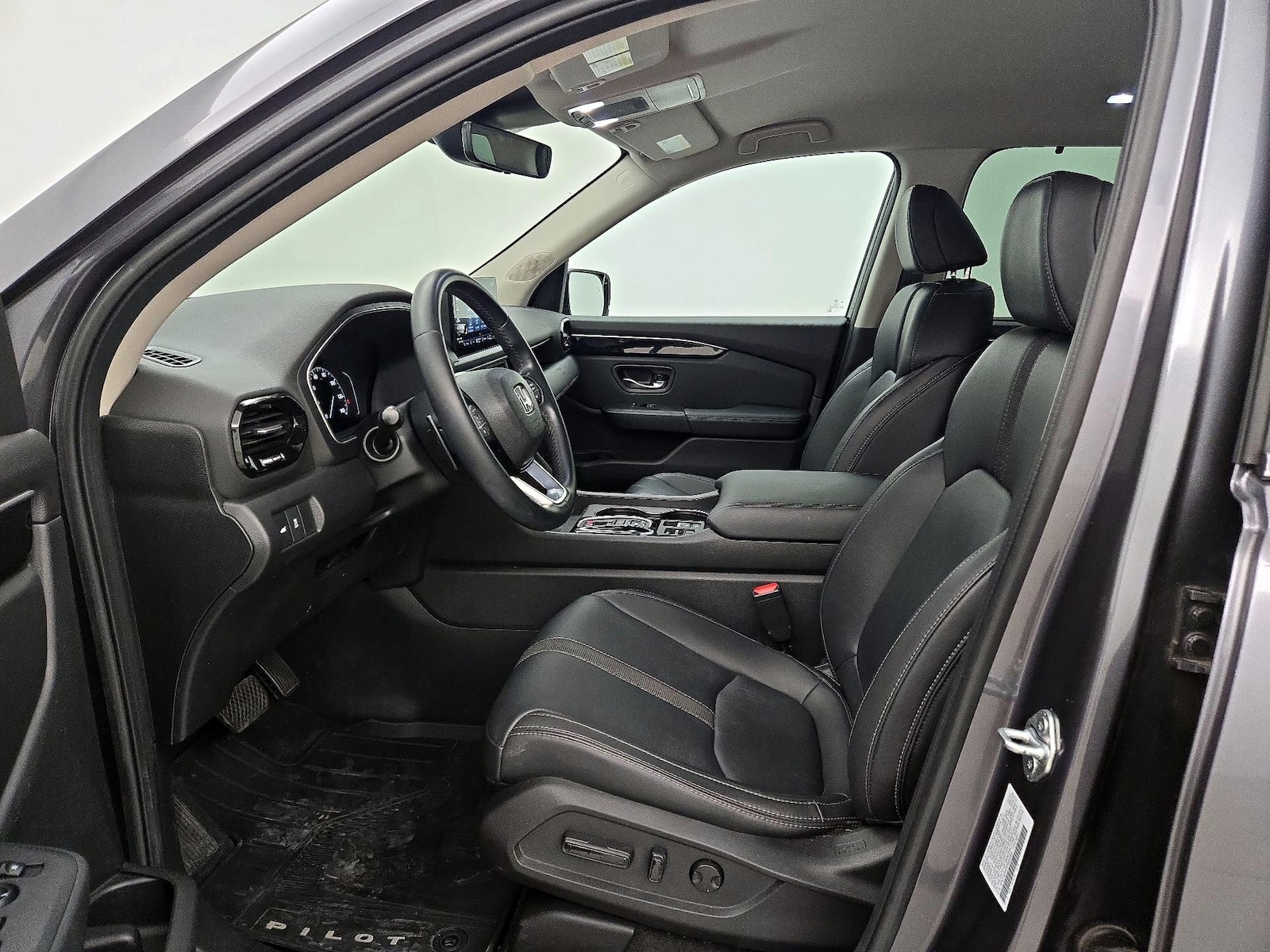 2023 Honda Pilot EX-L - Photo 12