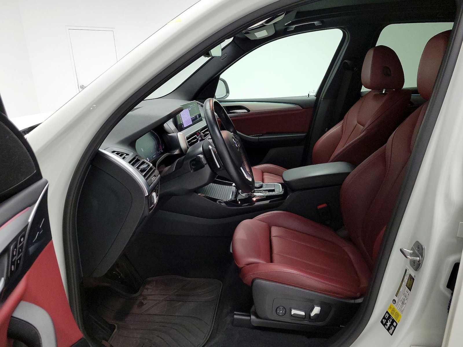 Power Seat(s) & Leather Seats
