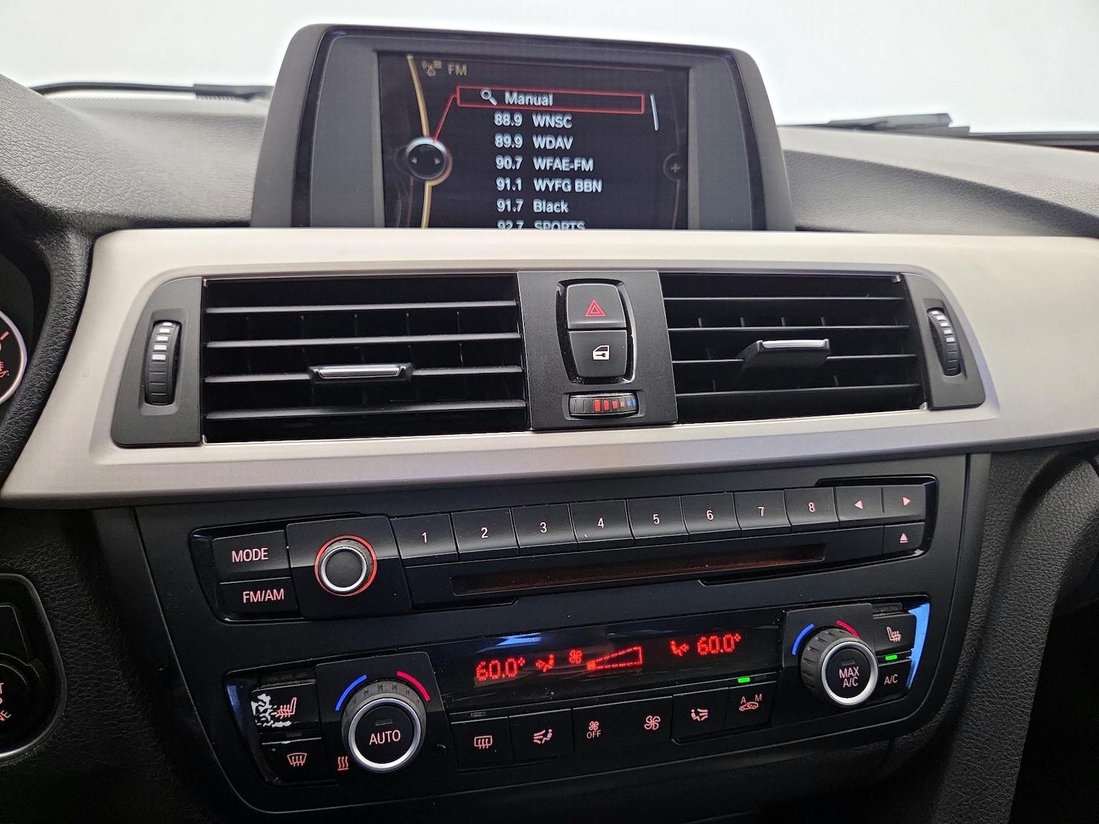 2014 BMW 3 Series 320i - Photo 15