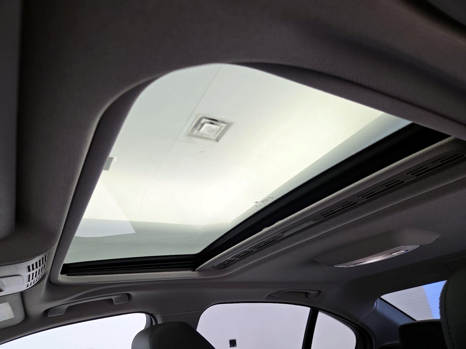 2014 BMW 3 Series 320i - Photo 19