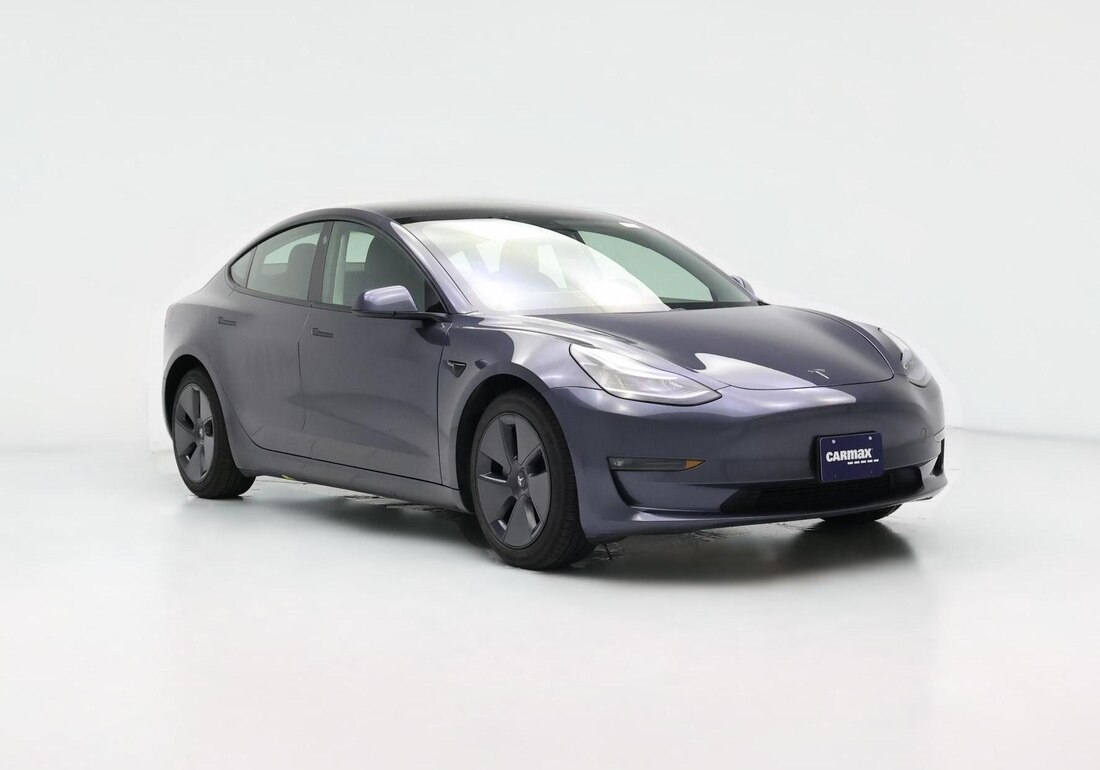 2021 Tesla Model 3 Long Range All-Wheel Drive in Gray — CarMax photo