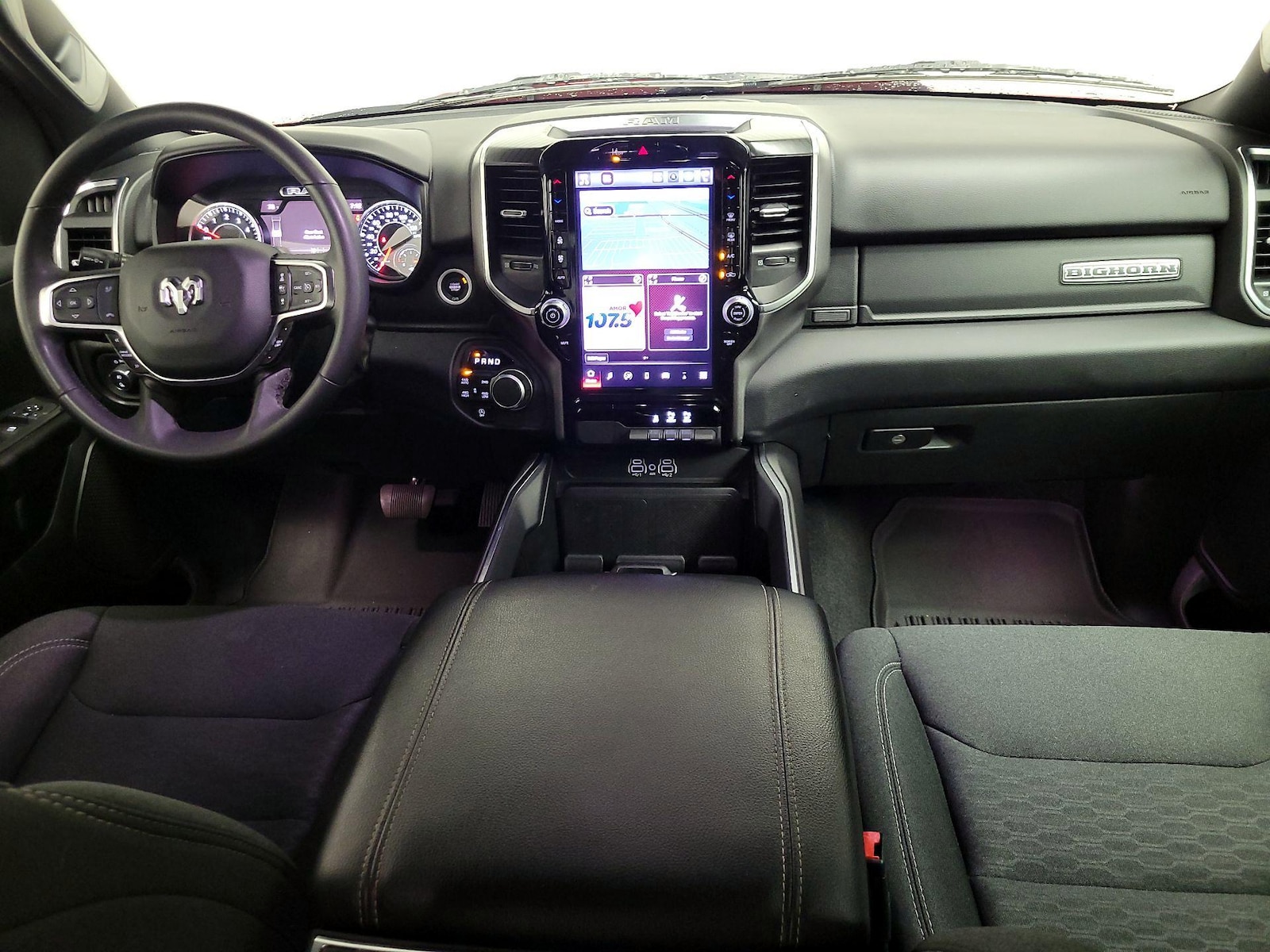 Apple CarPlay® & Android Auto™