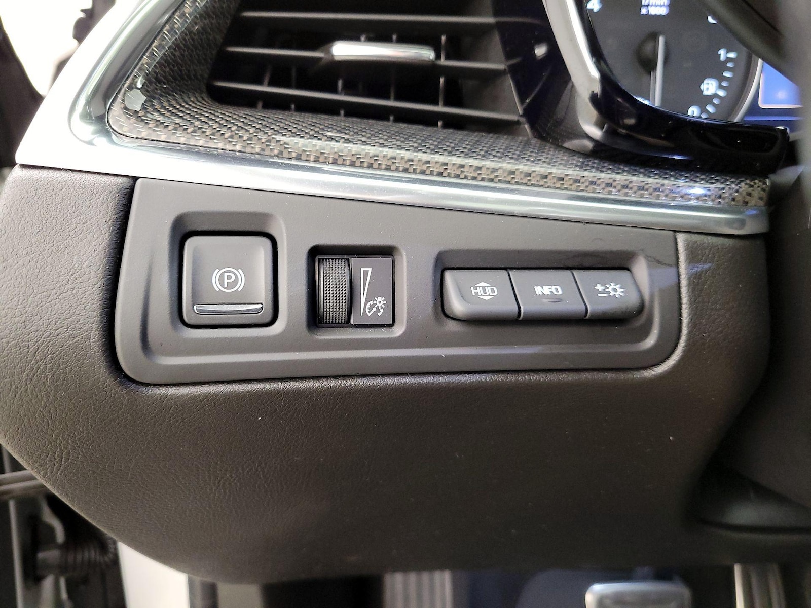 2020 Cadillac XT5 Sport - Photo 14