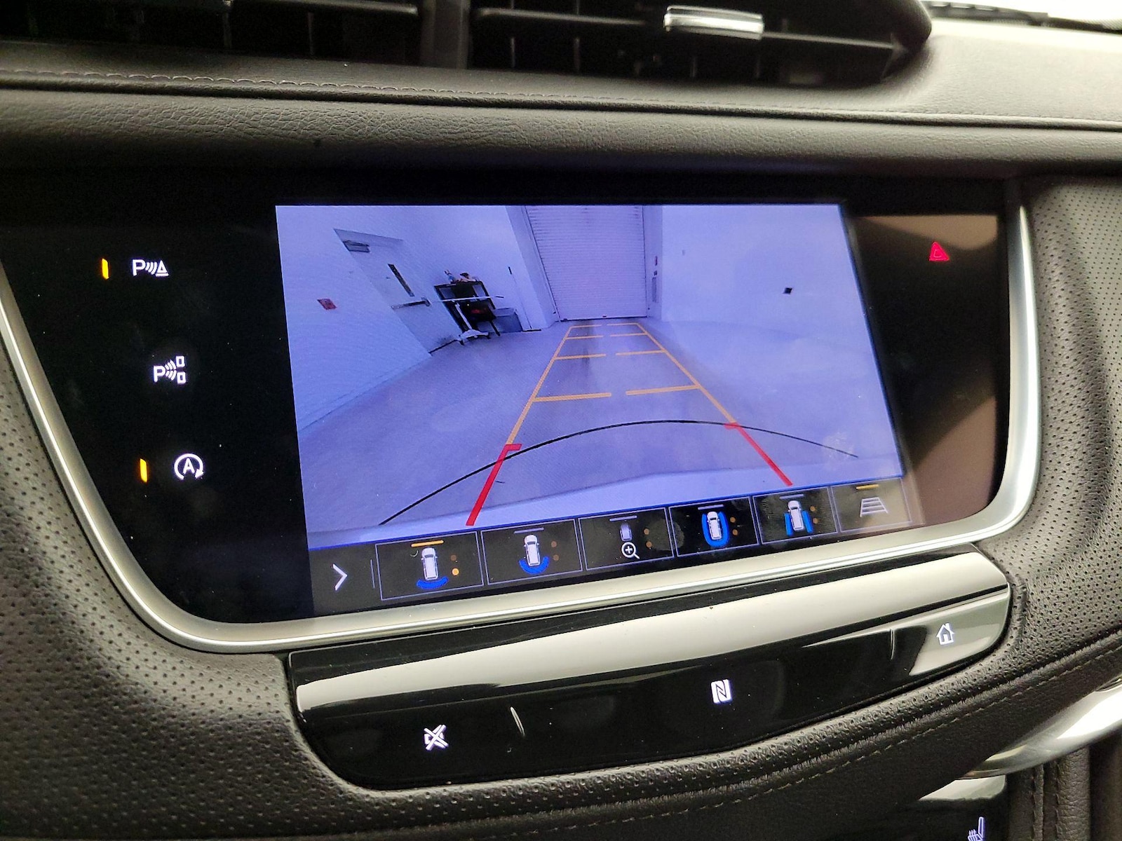 2020 Cadillac XT5 Sport - Photo 16