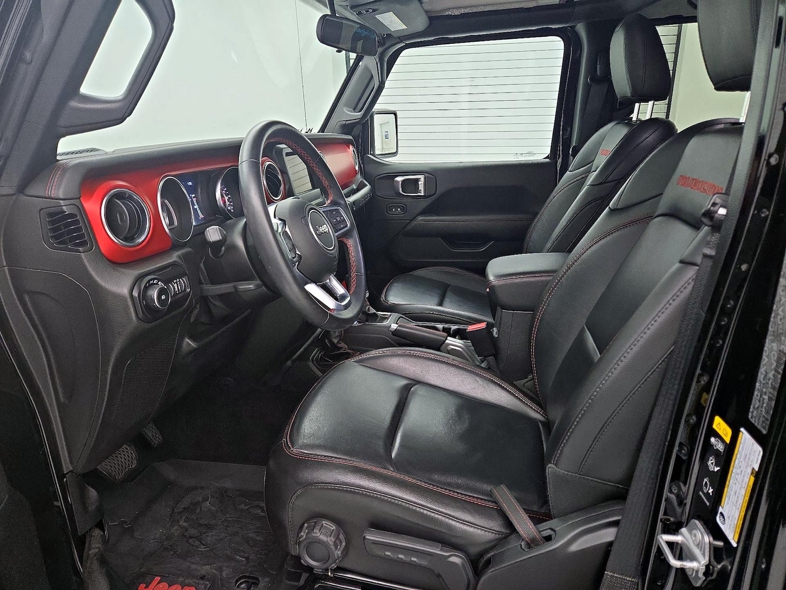 Leather Seats & Side Airbags