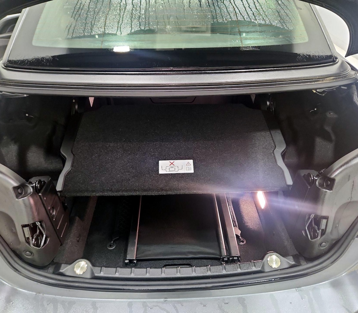 Trunk/Cargo (Seats Up)