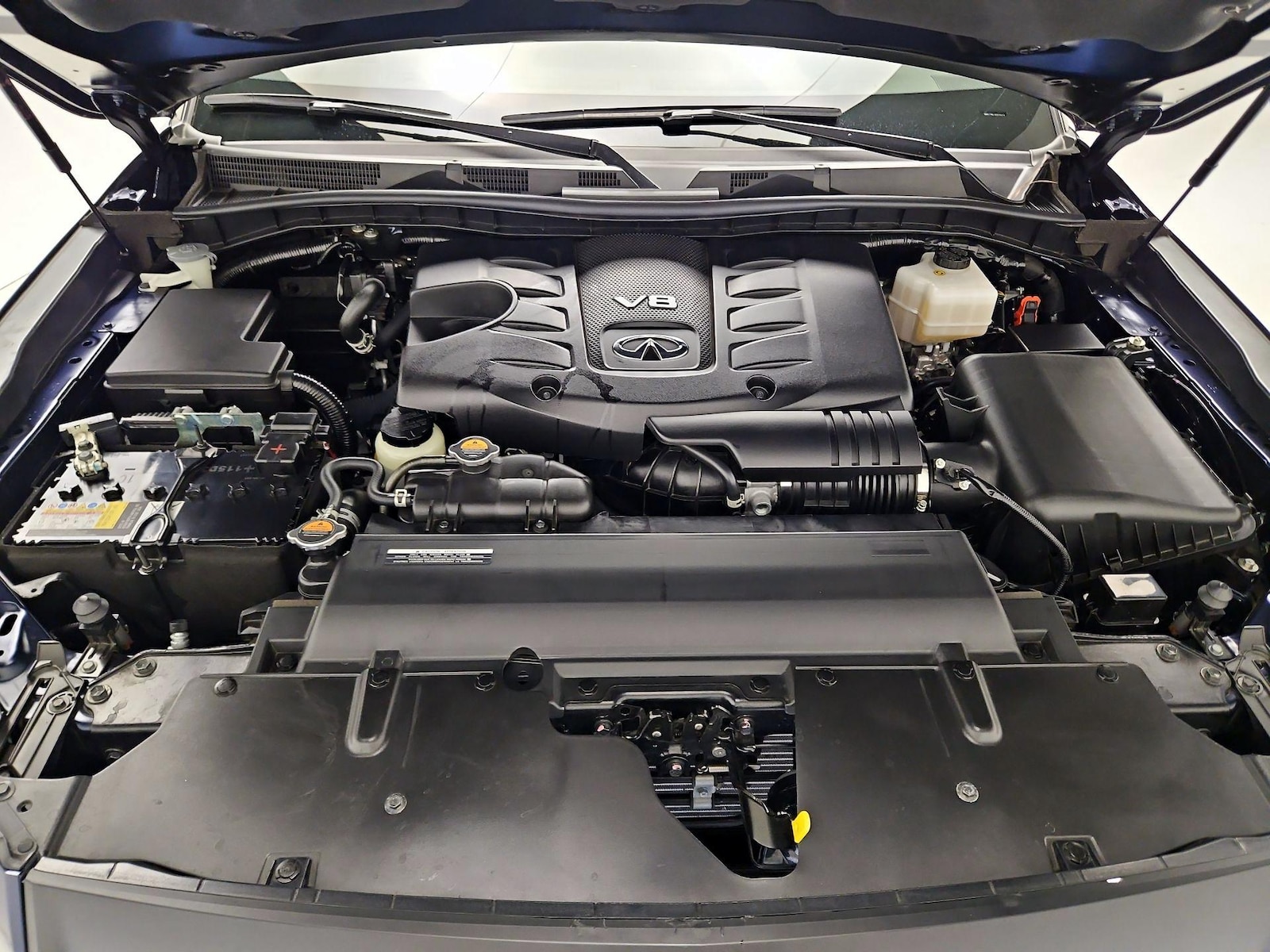 2024 INFINITI QX80 Sensory 4WD - Photo 20