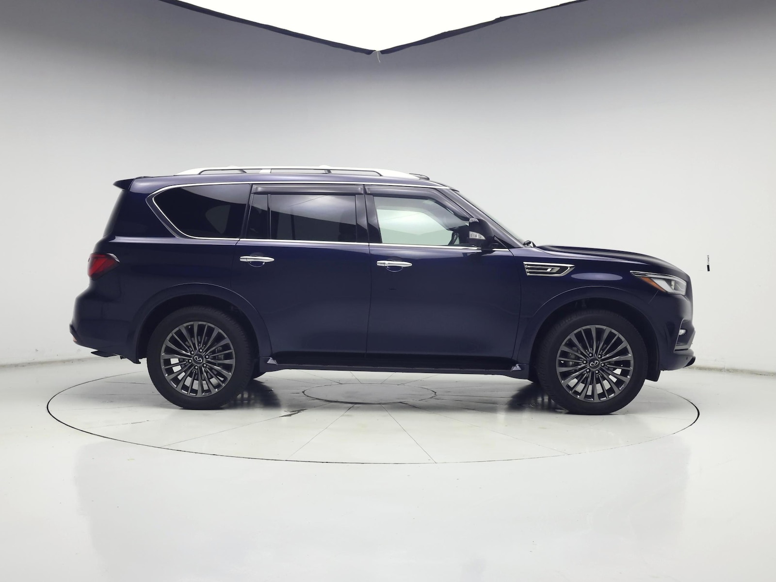 2024 INFINITI QX80 Sensory 4WD - Photo 8