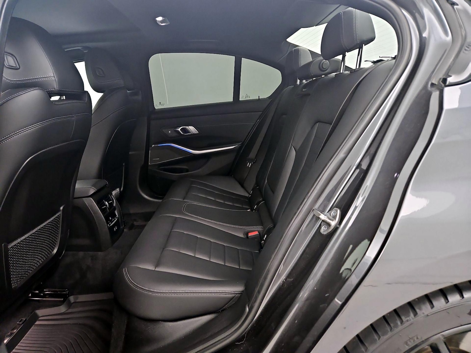2022 BMW 3 Series M340i - Photo 22