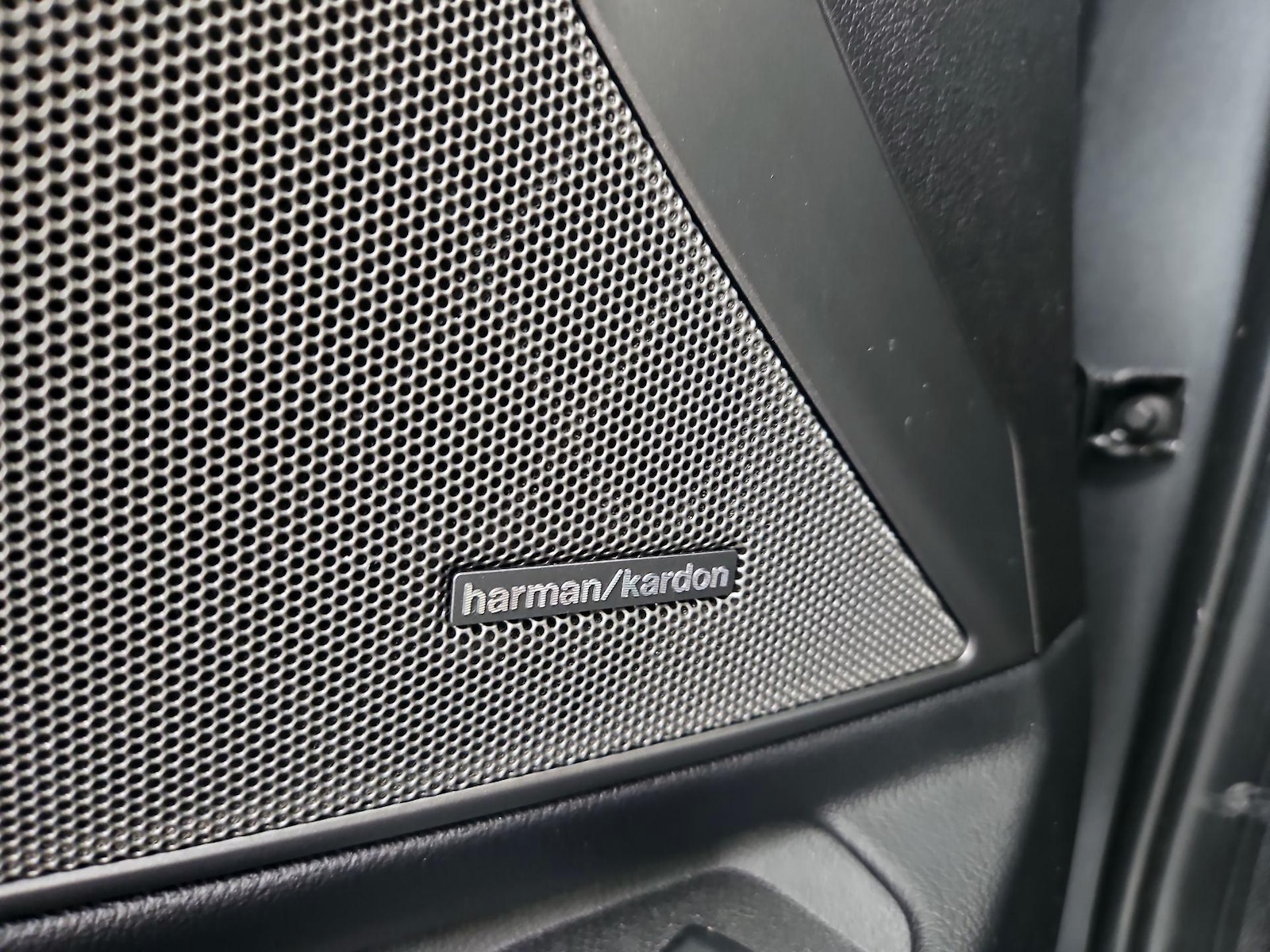 2022 BMW 3 Series M340i - Photo 25